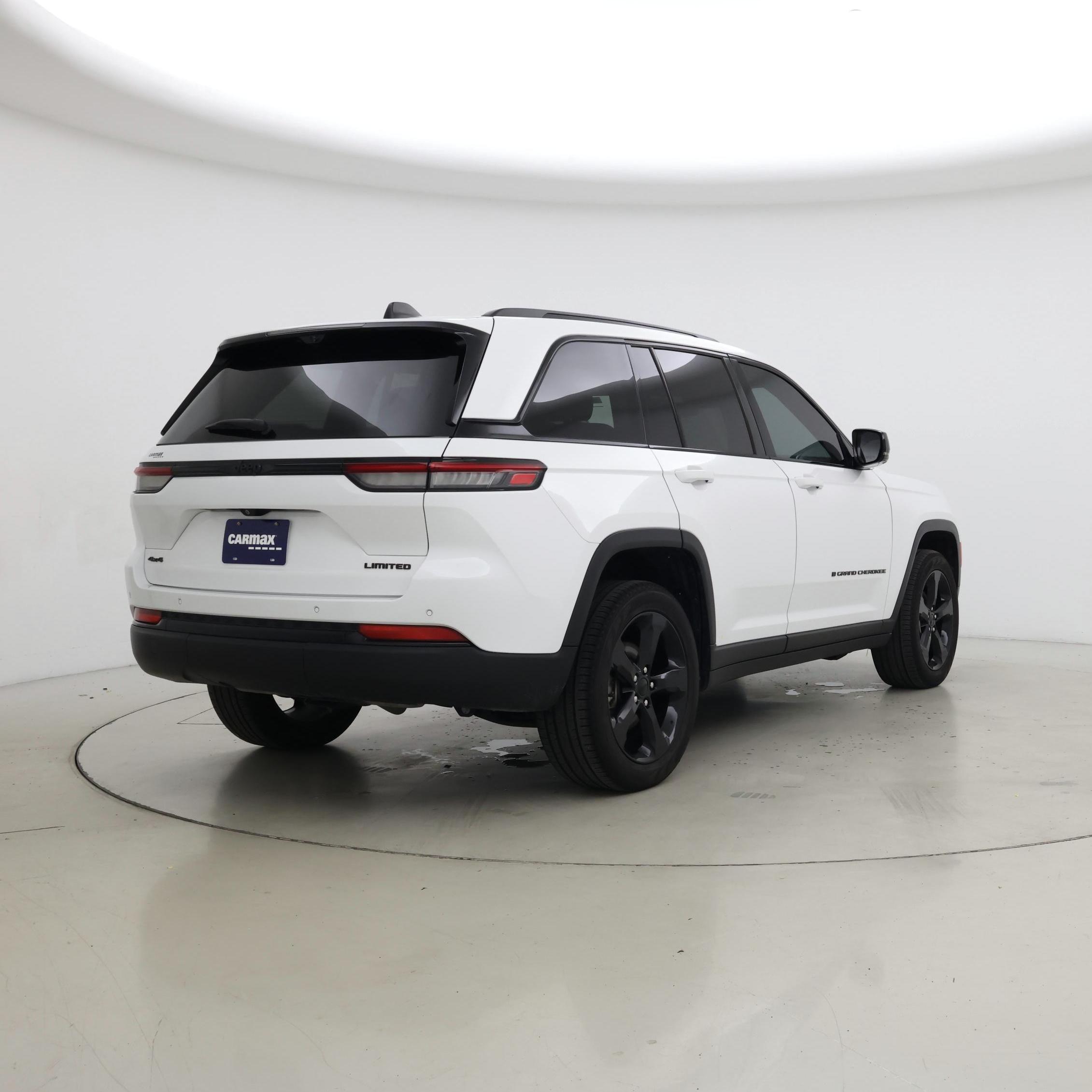 Thumbnail: 2023 Jeep Grand Cherokee - 8