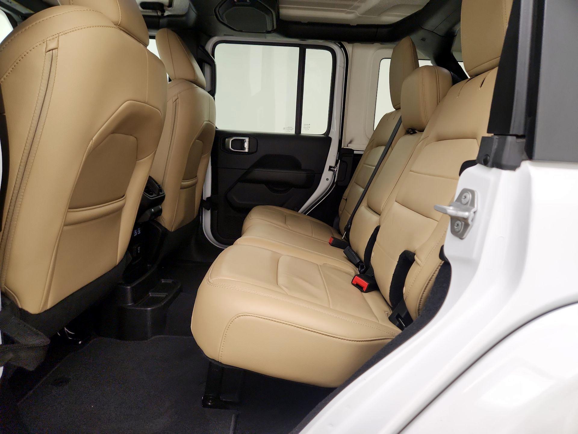 Thumbnail: 2018 Jeep Wrangler - 20