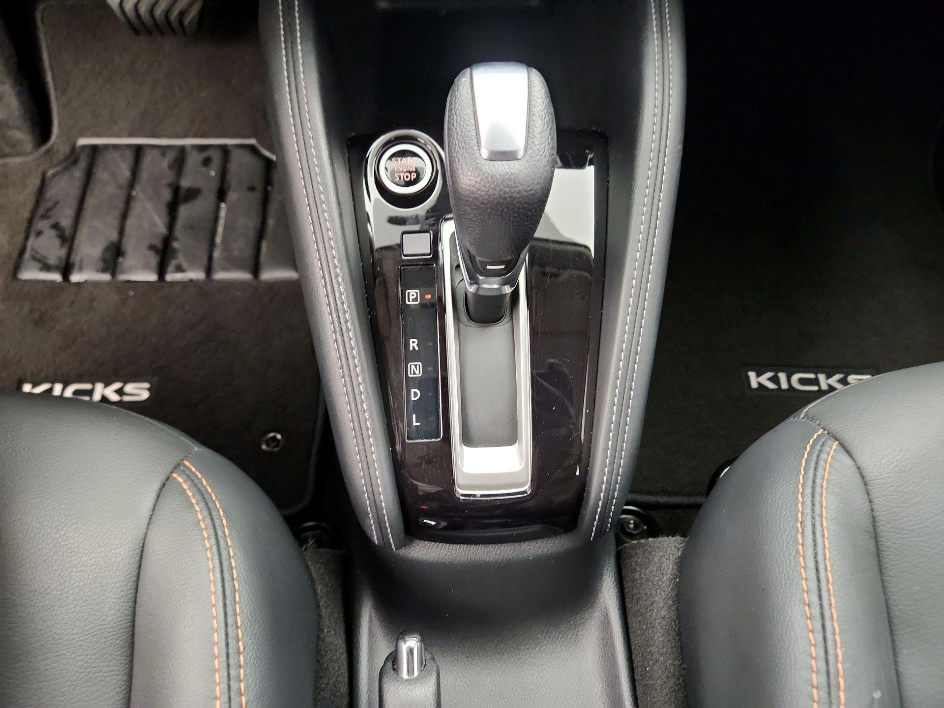 Thumbnail: 2020 Nissan Kicks - 17