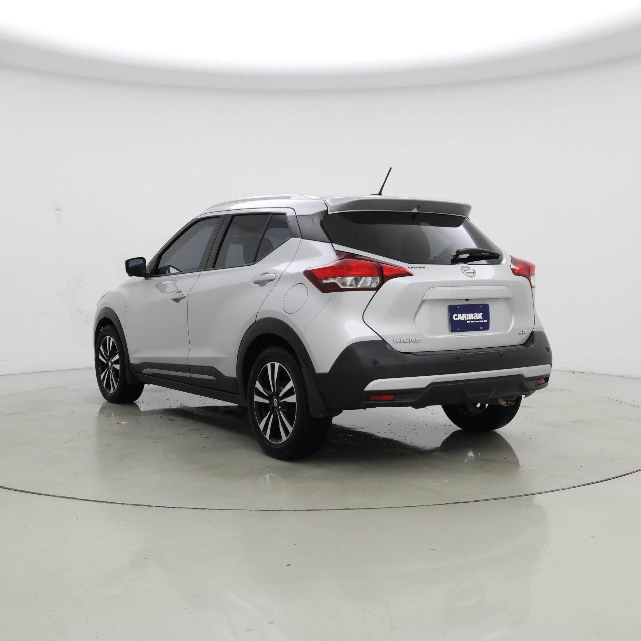 Thumbnail: 2020 Nissan Kicks - 2