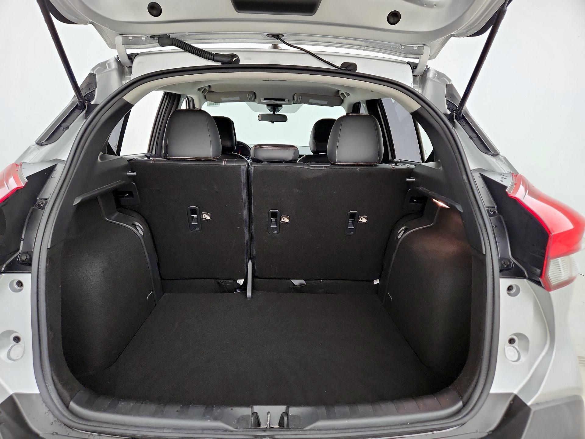 Thumbnail: 2020 Nissan Kicks - 20