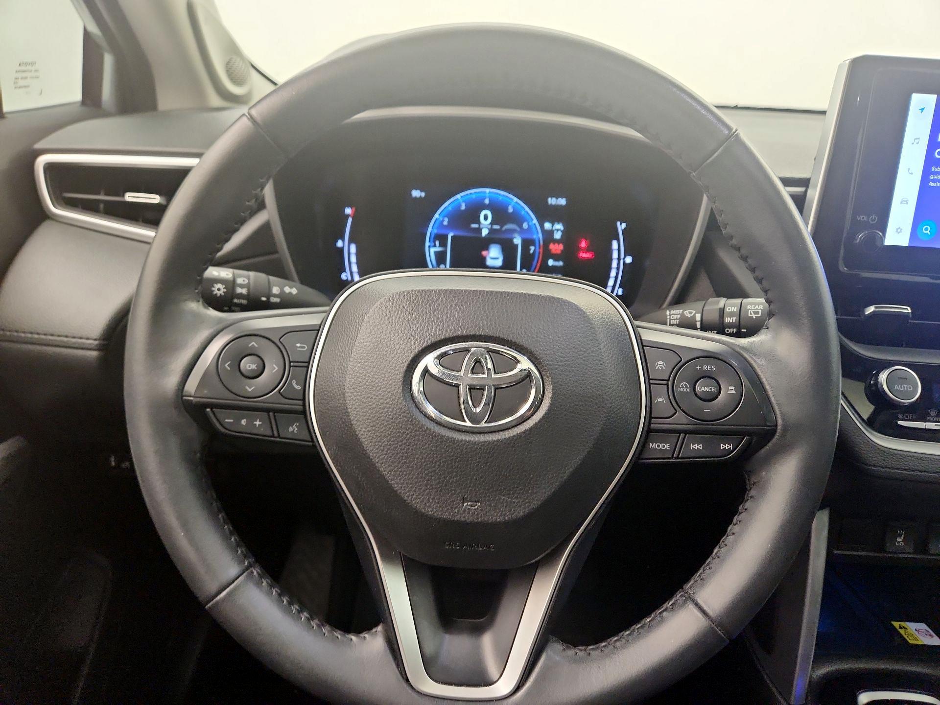 Thumbnail: 2023 Toyota Corolla Cross - 10