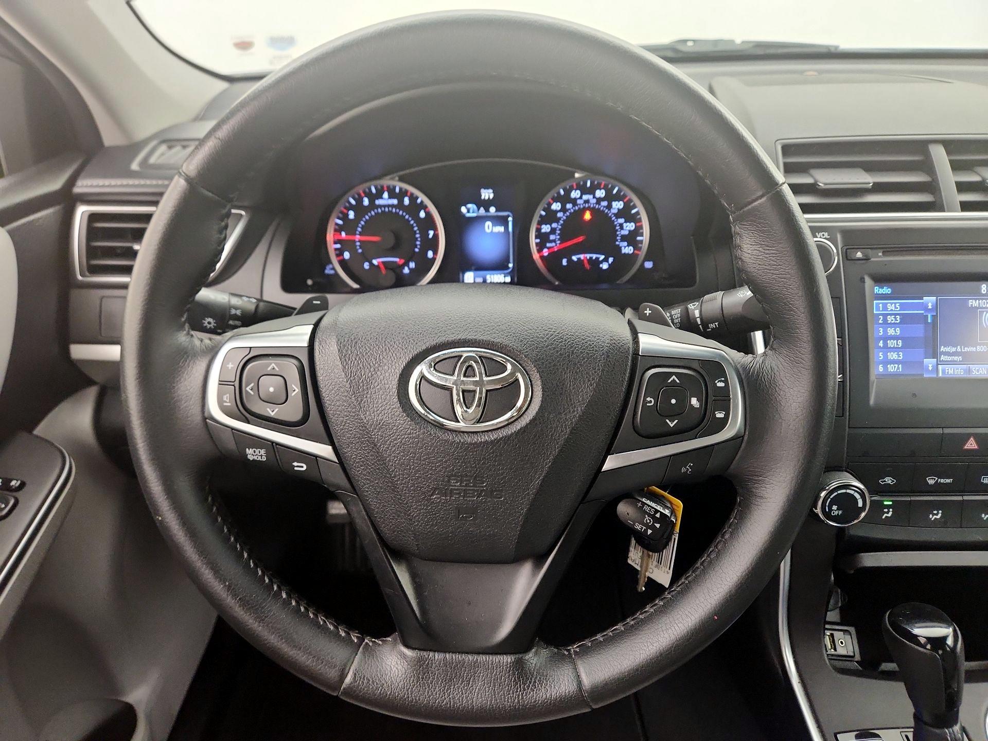 Thumbnail: 2015 Toyota Camry - 10