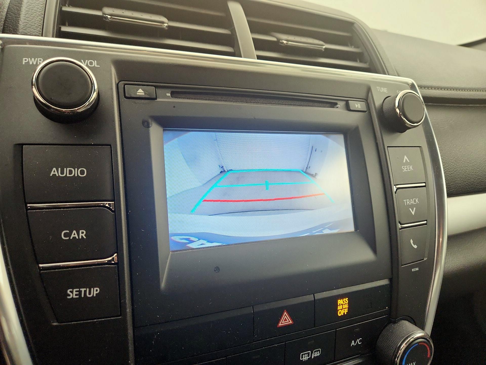Thumbnail: 2015 Toyota Camry - 14