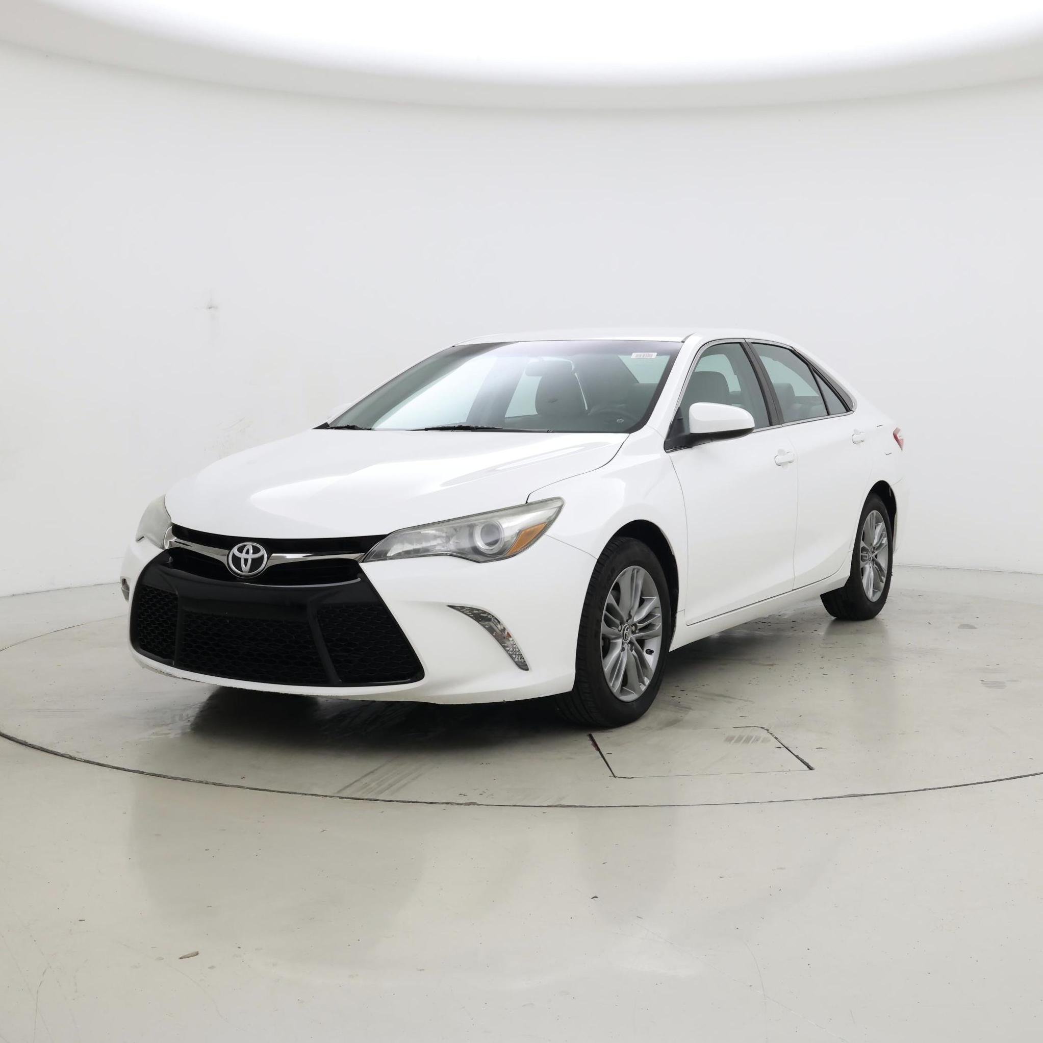 Thumbnail: 2015 Toyota Camry - 4