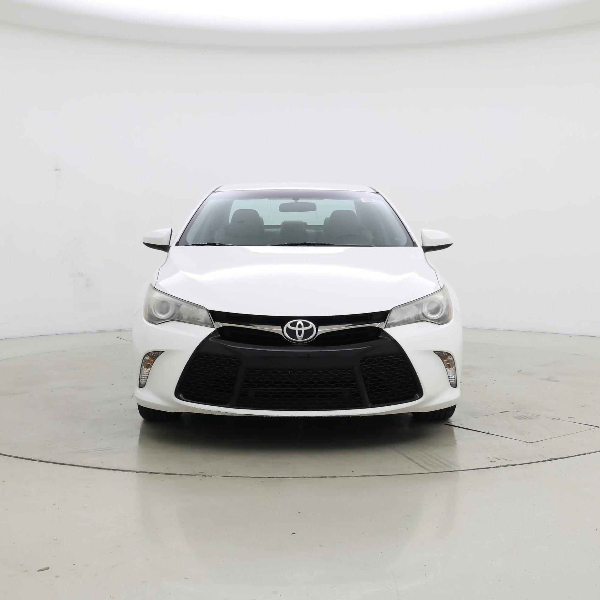 Thumbnail: 2015 Toyota Camry - 5