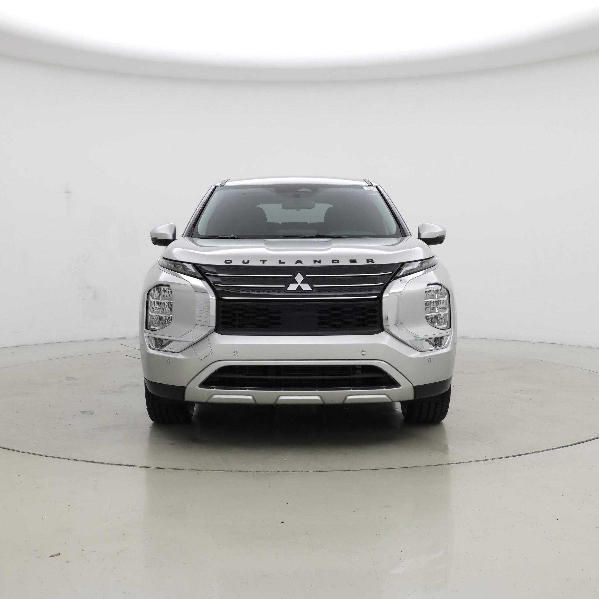 Thumbnail: 2023 Mitsubishi Outlander - 5