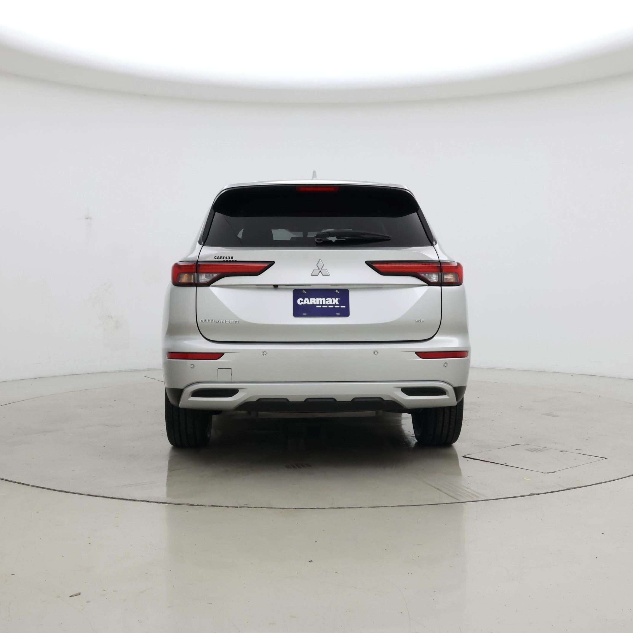 Thumbnail: 2023 Mitsubishi Outlander - 6