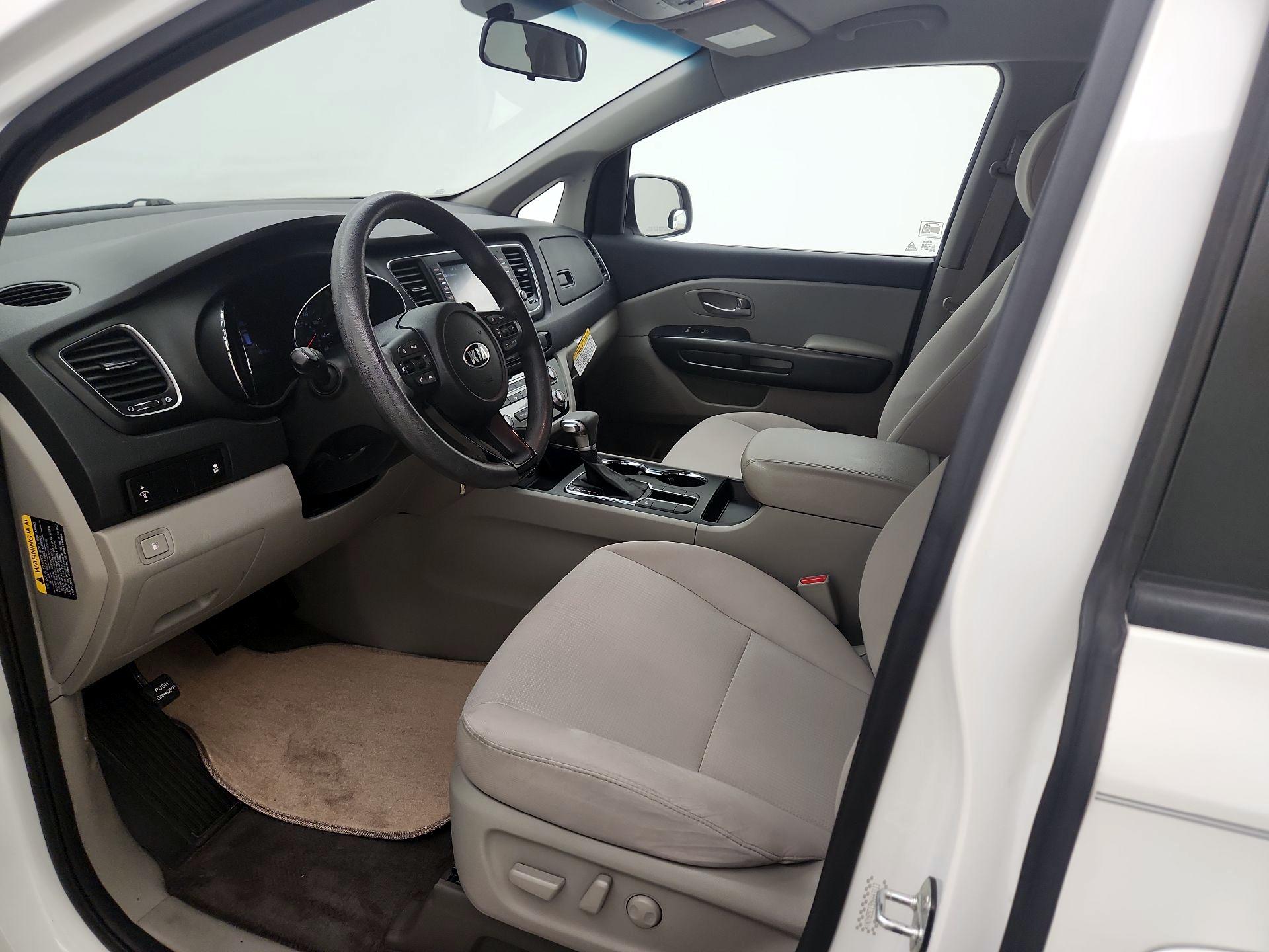 Thumbnail: 2021 Kia Sedona - 11