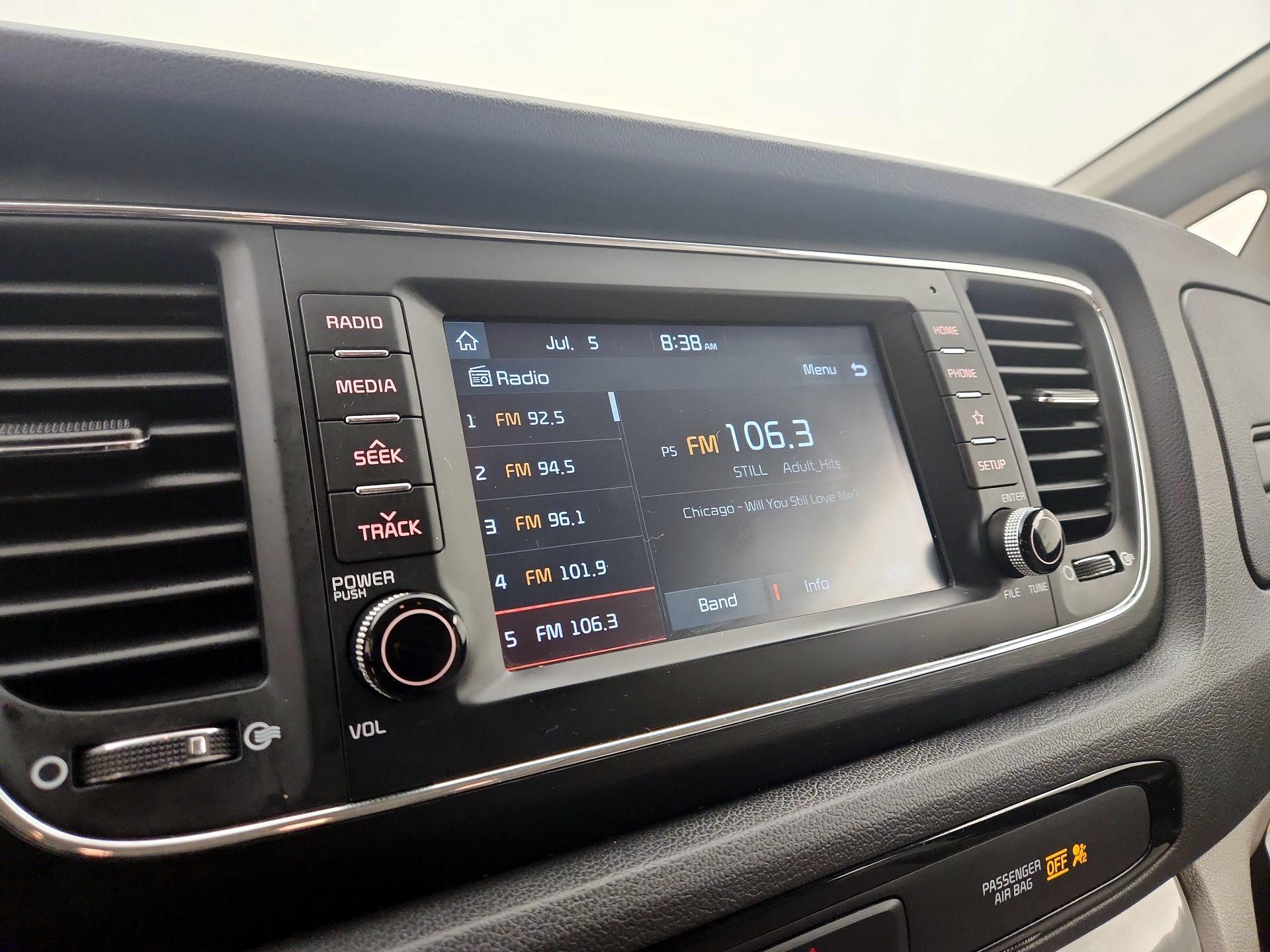 Thumbnail: 2021 Kia Sedona - 15