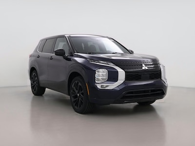 Blue 2022 Mitsubishi Outlander SE Launch Edition