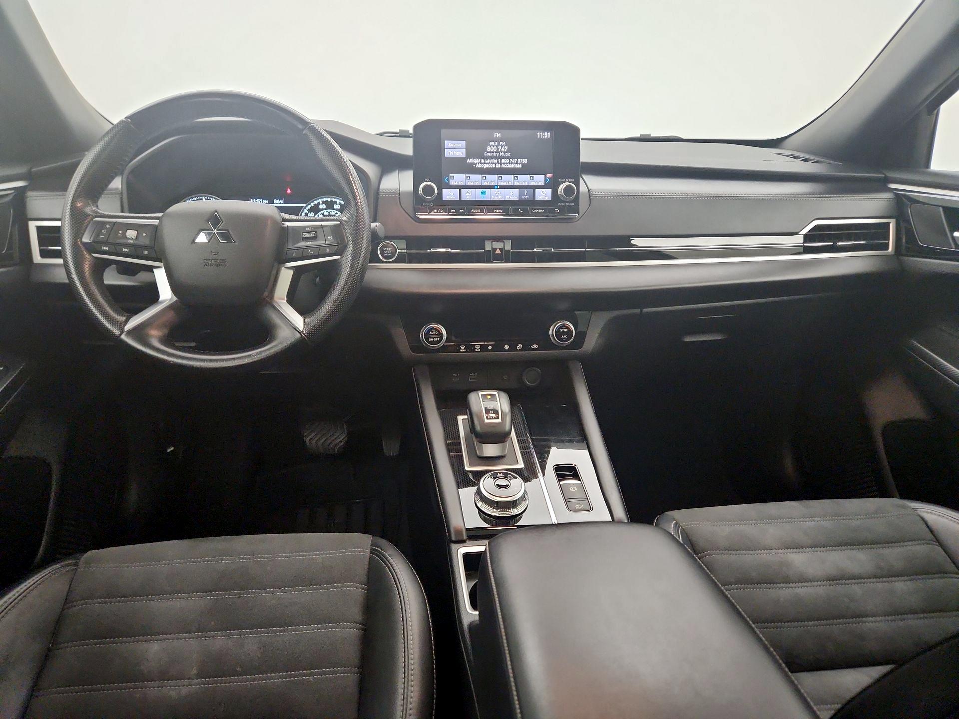 Thumbnail: 2022 Mitsubishi Outlander - 9