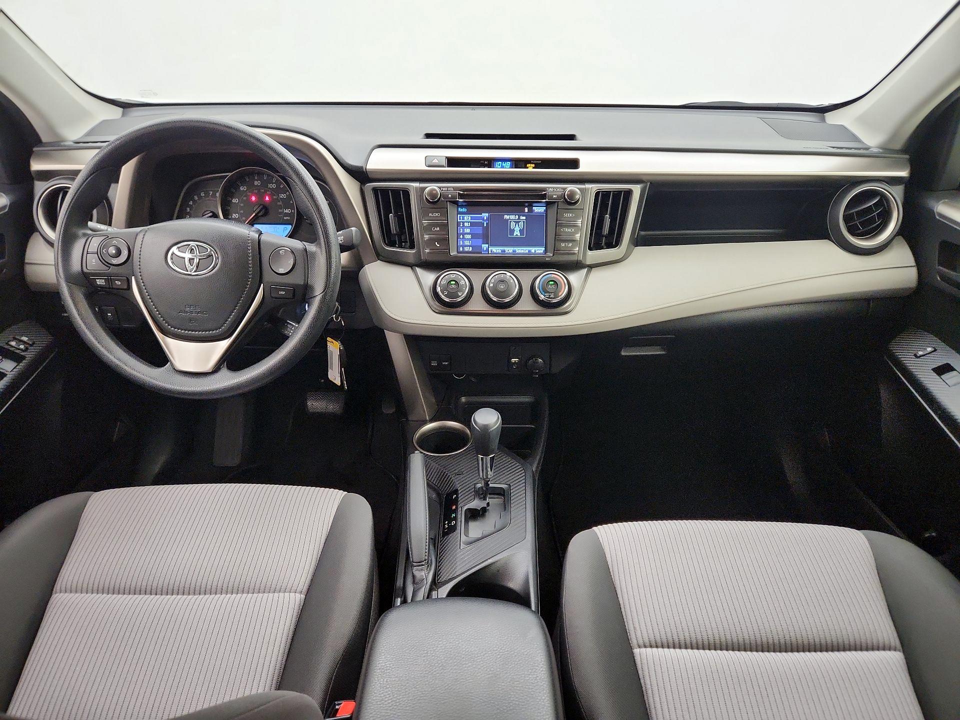 Thumbnail: 2015 Toyota RAV4 - 9