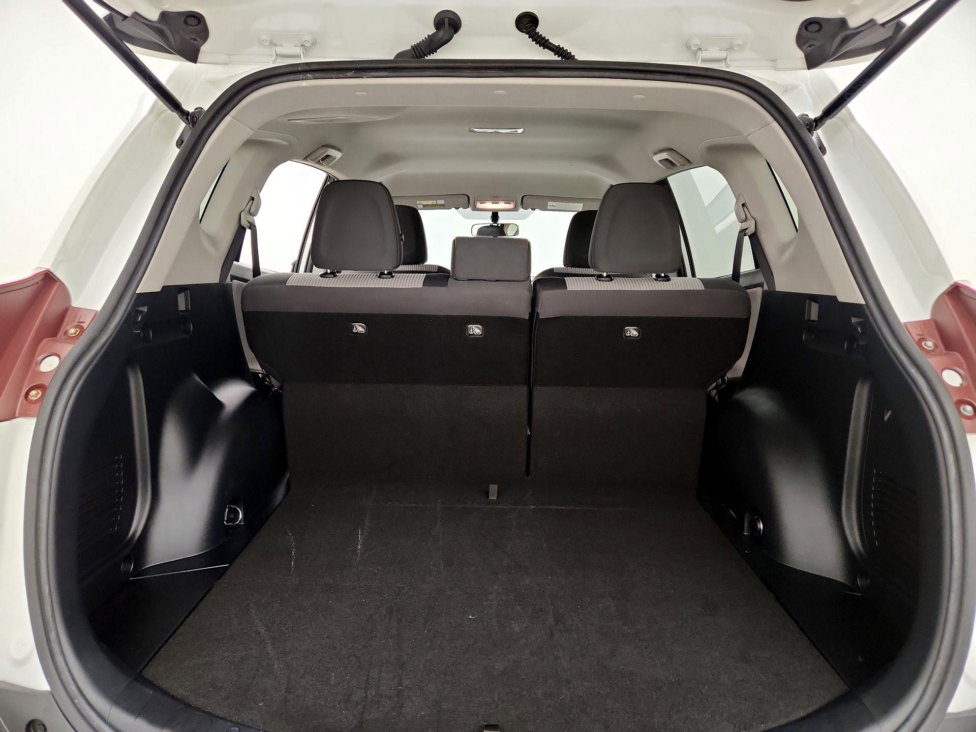 Thumbnail: 2015 Toyota RAV4 - 20