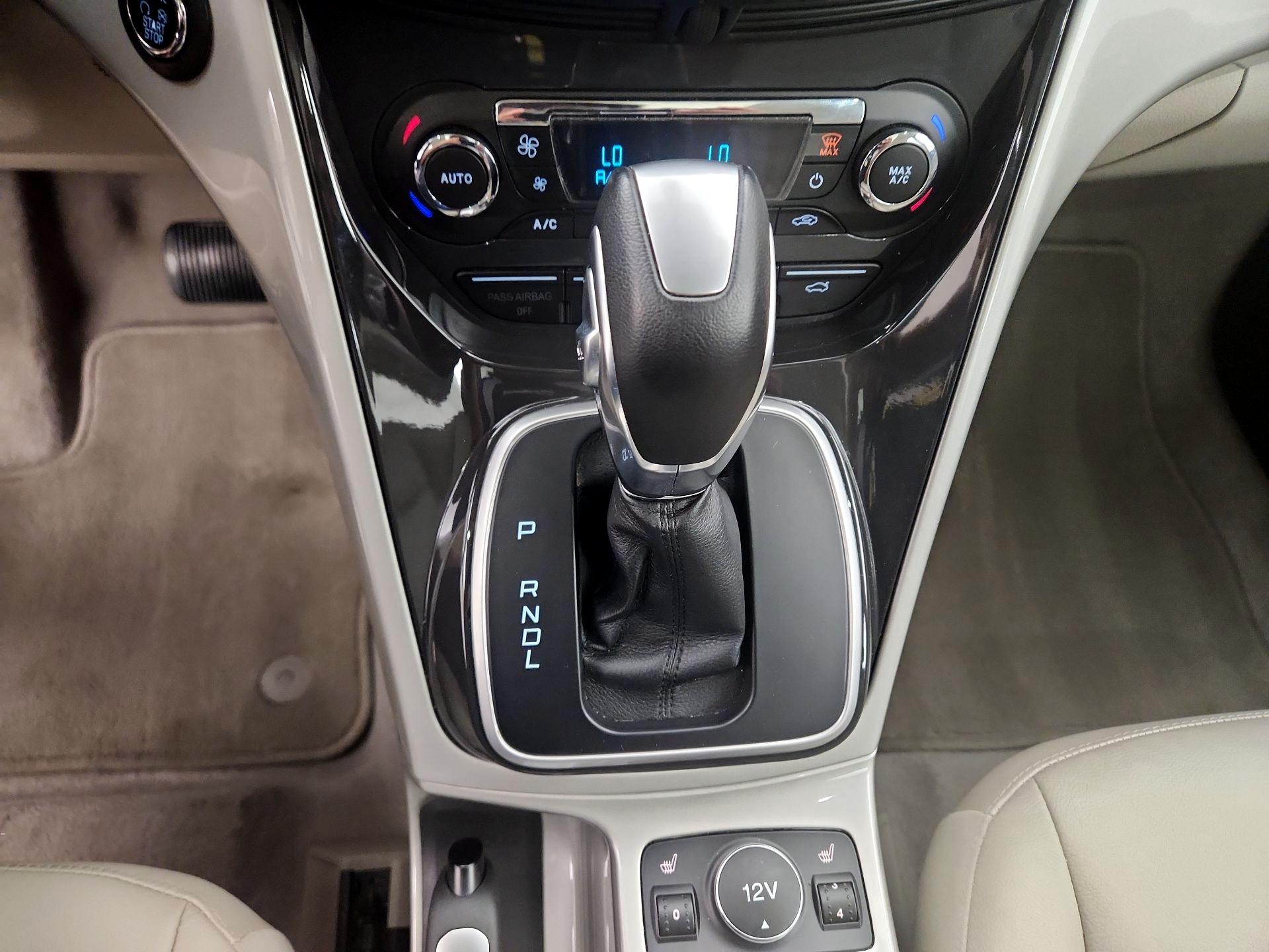 Thumbnail: 2015 Ford C-Max - 17