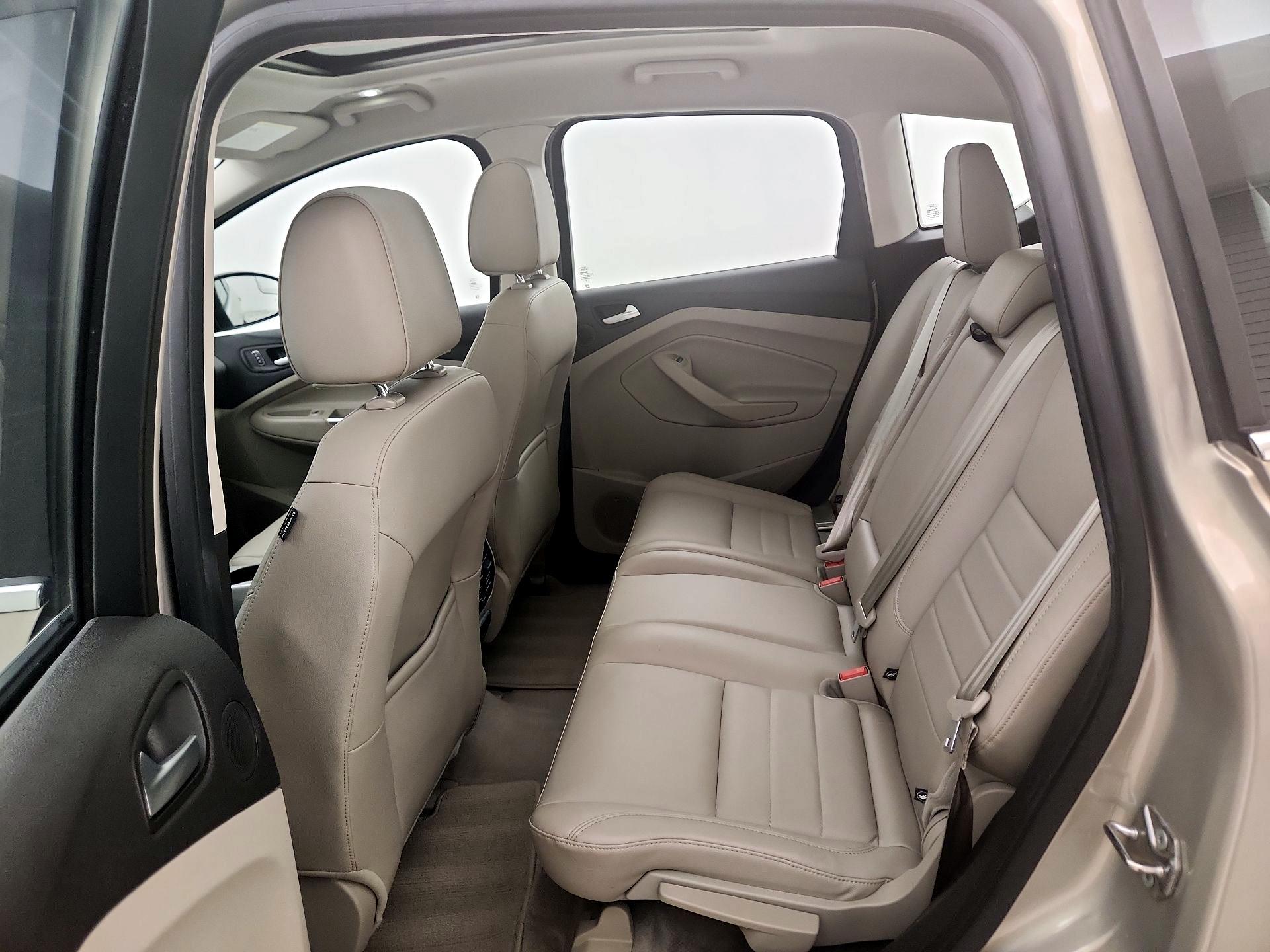 Thumbnail: 2015 Ford C-Max - 20