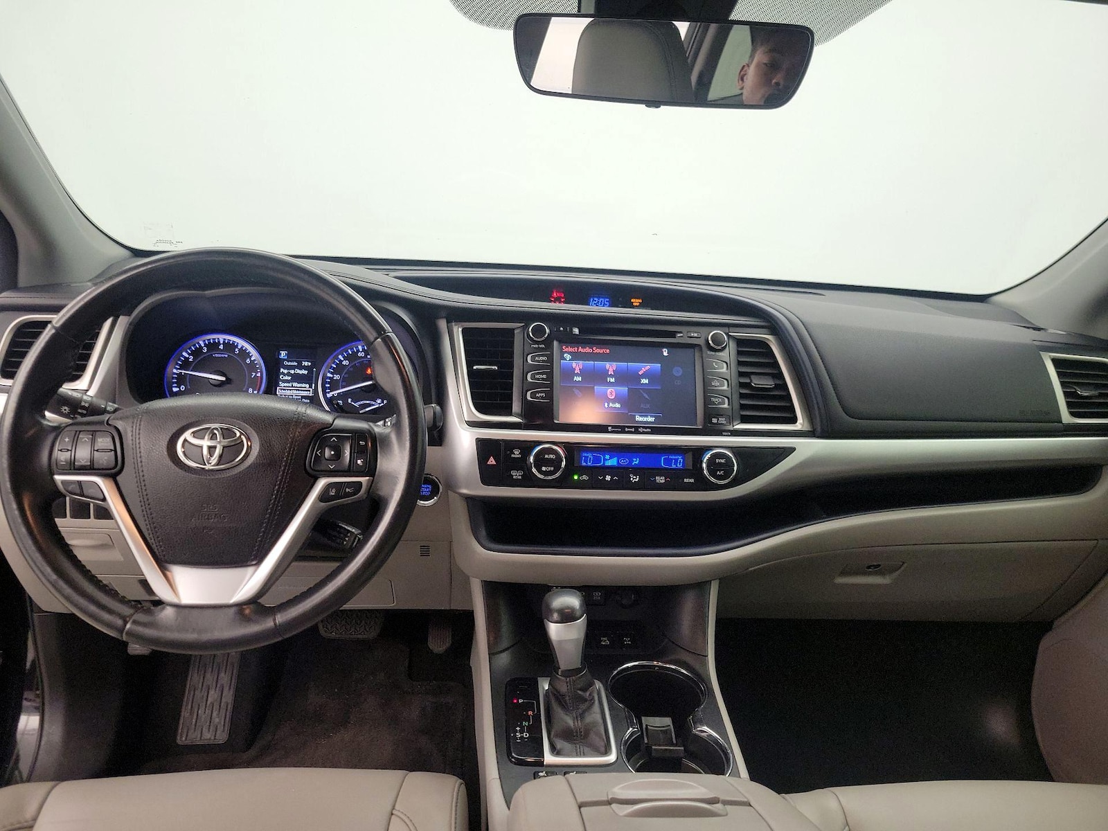 Image of 2017 Toyota Highlander XLE
