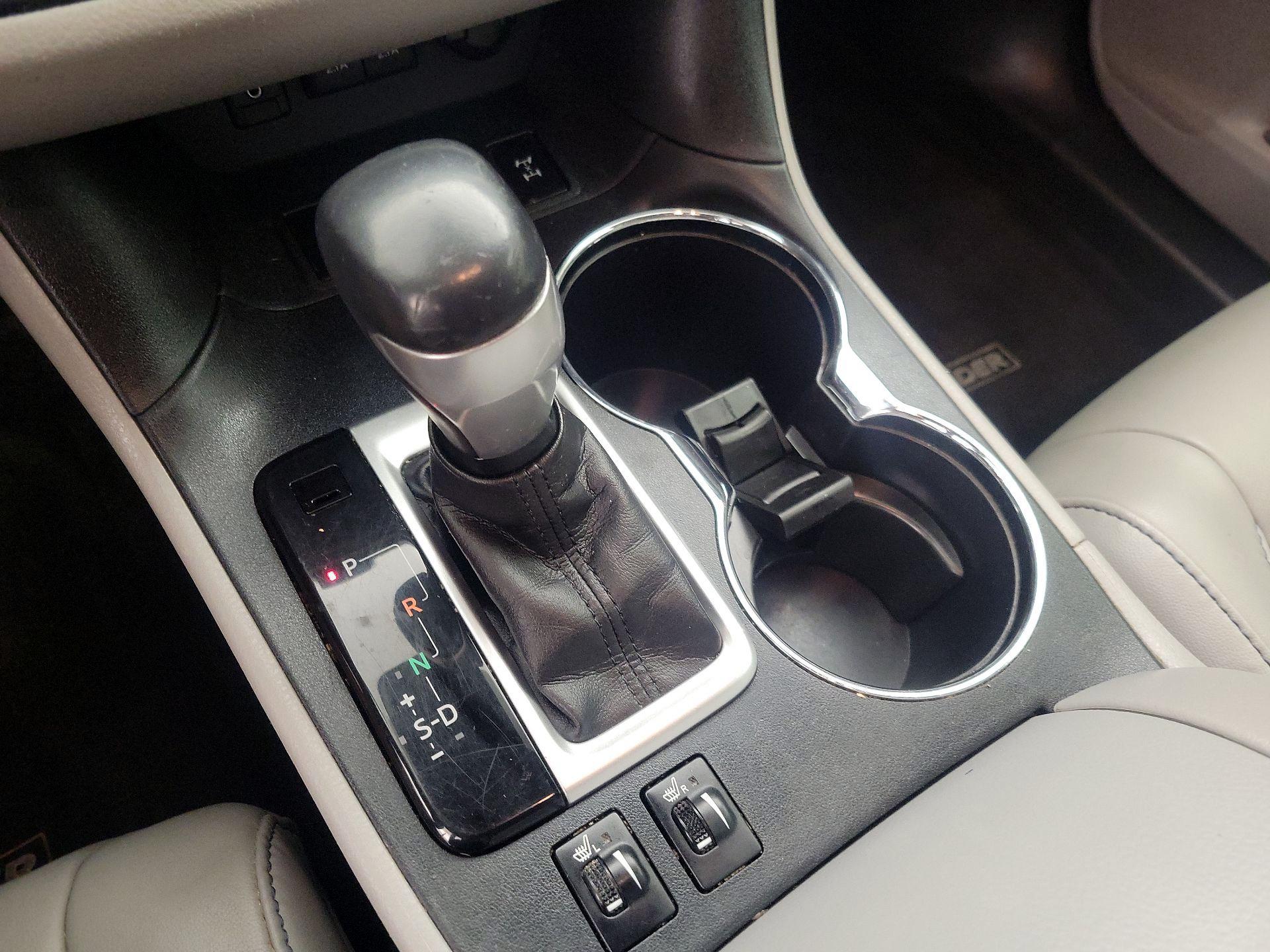 Thumbnail: 2017 Toyota Highlander - 16