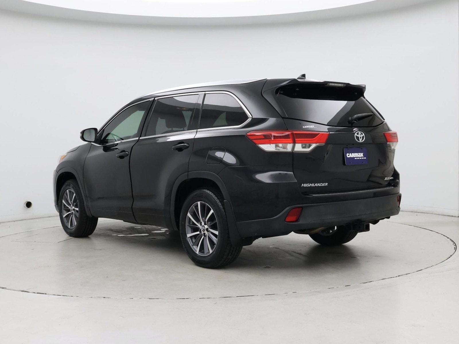 Image of 2017 Toyota Highlander XLE