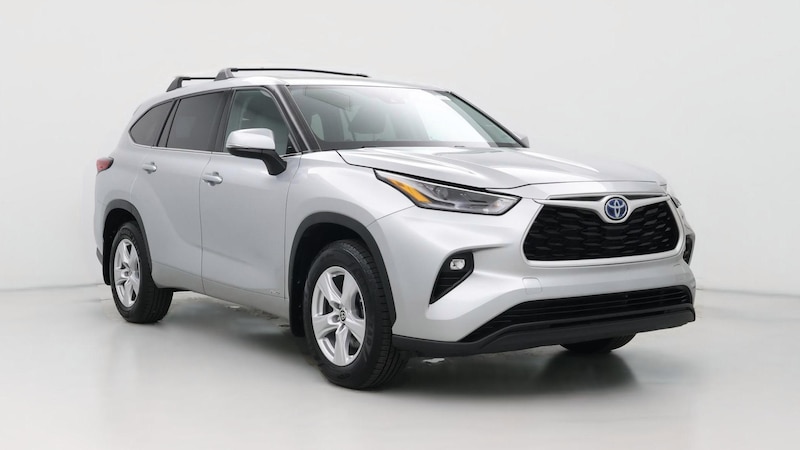 2022 Toyota Highlander LE Hero Image