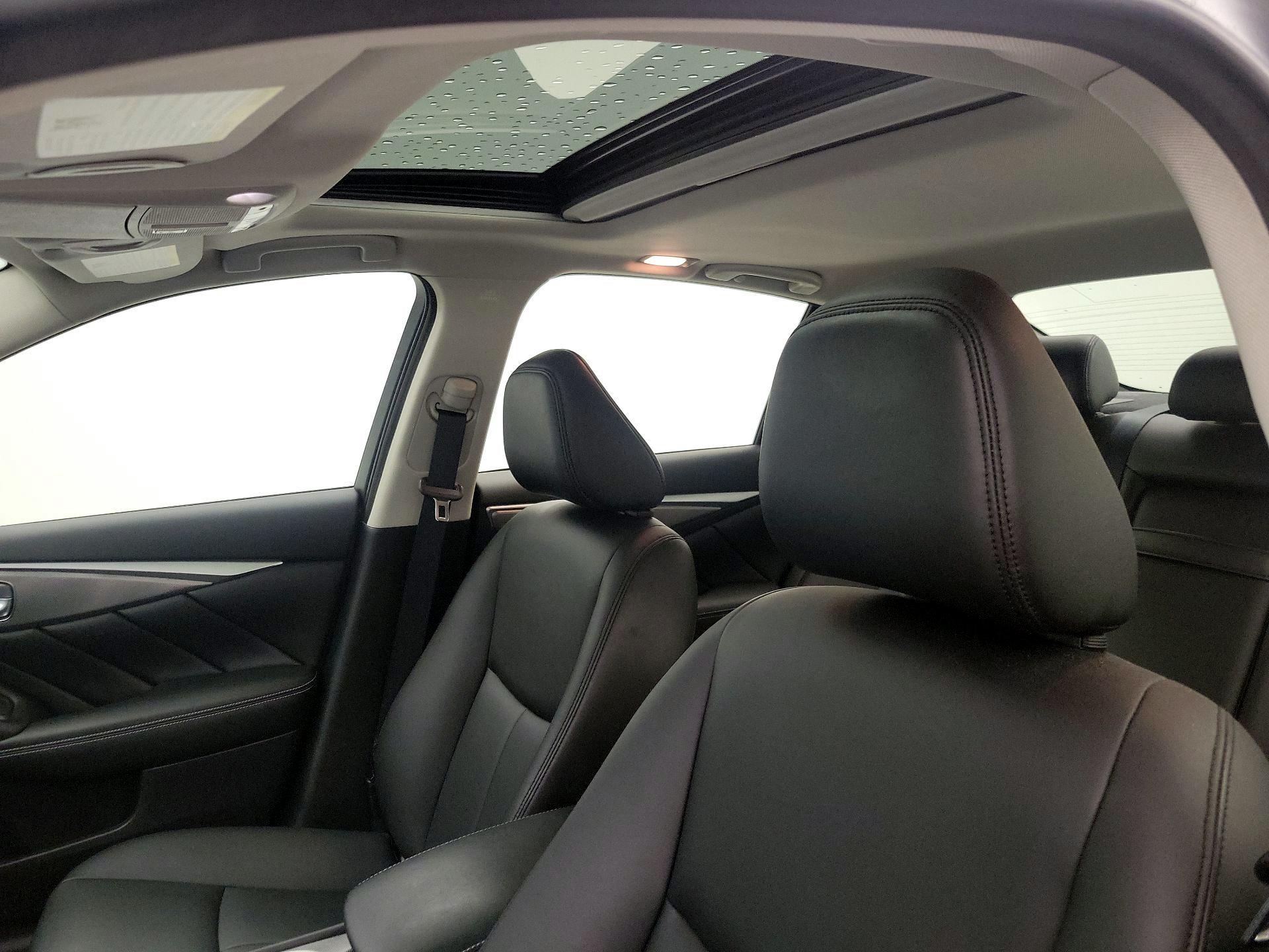 Thumbnail: 2015 INFINITI Q50 - 19