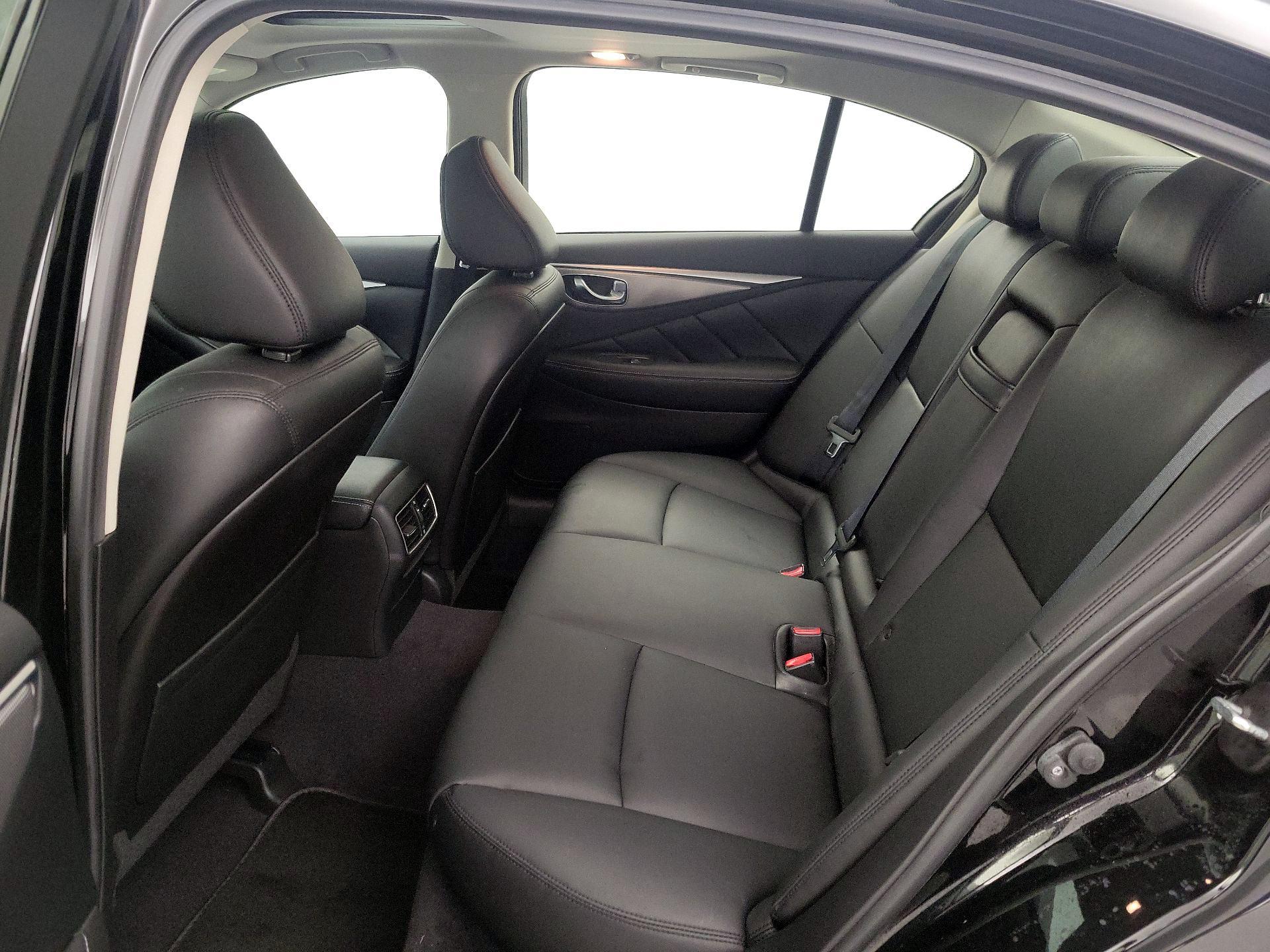 Thumbnail: 2015 INFINITI Q50 - 20