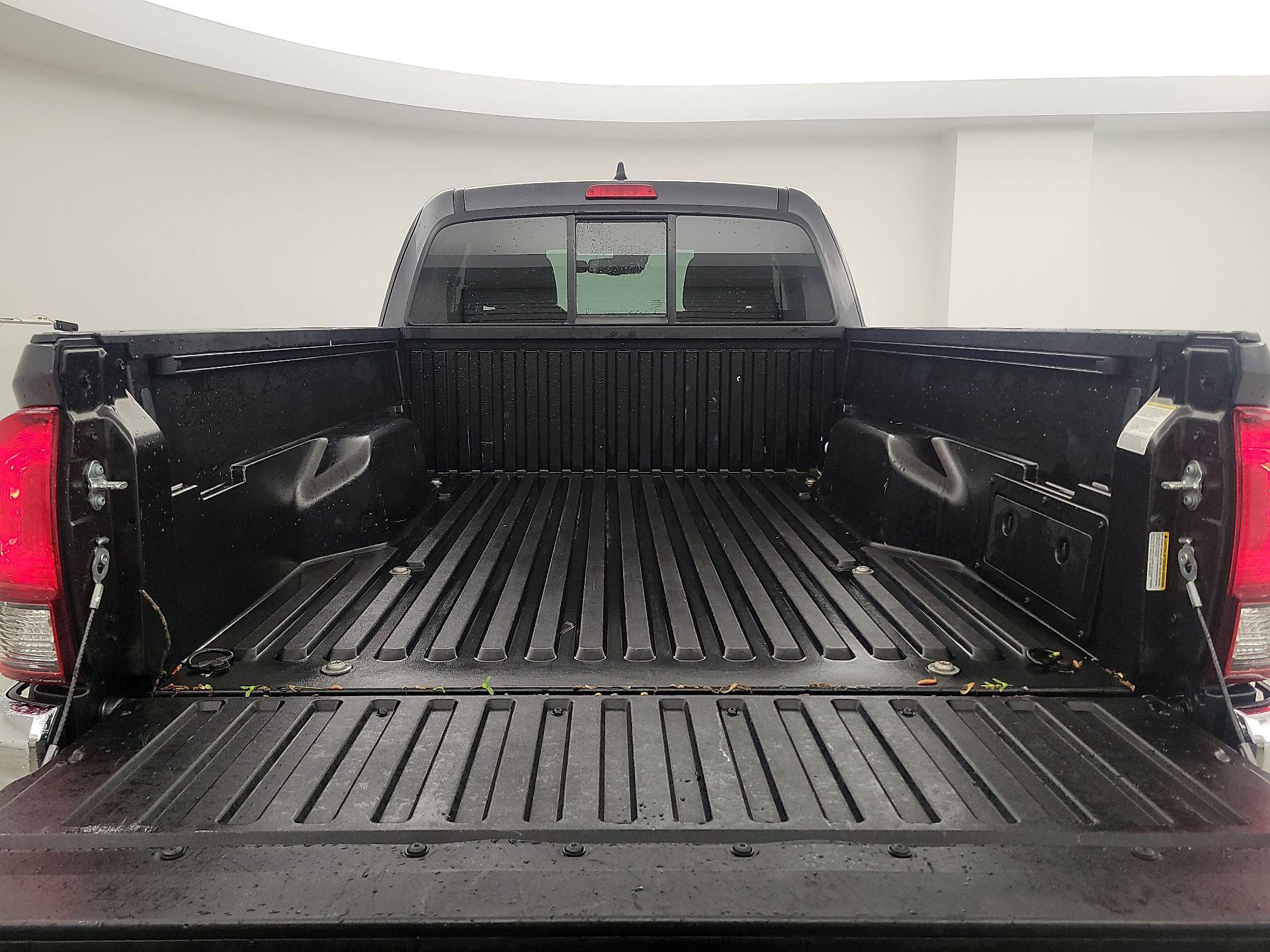Thumbnail: 2022 Toyota Tacoma - 20