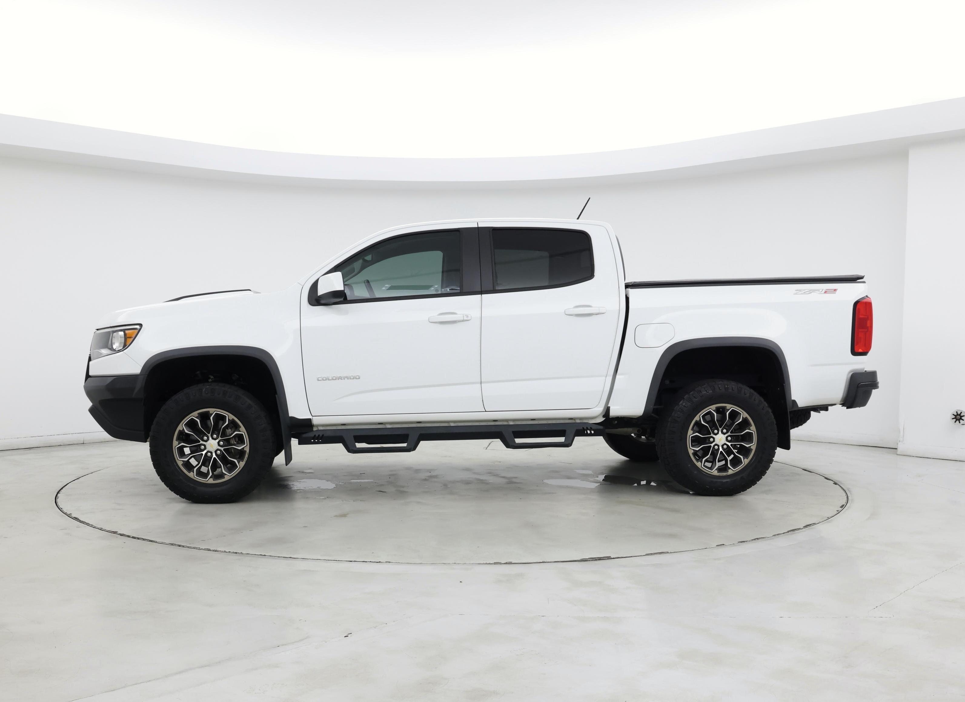 Thumbnail: 2019 Chevrolet Colorado - 3