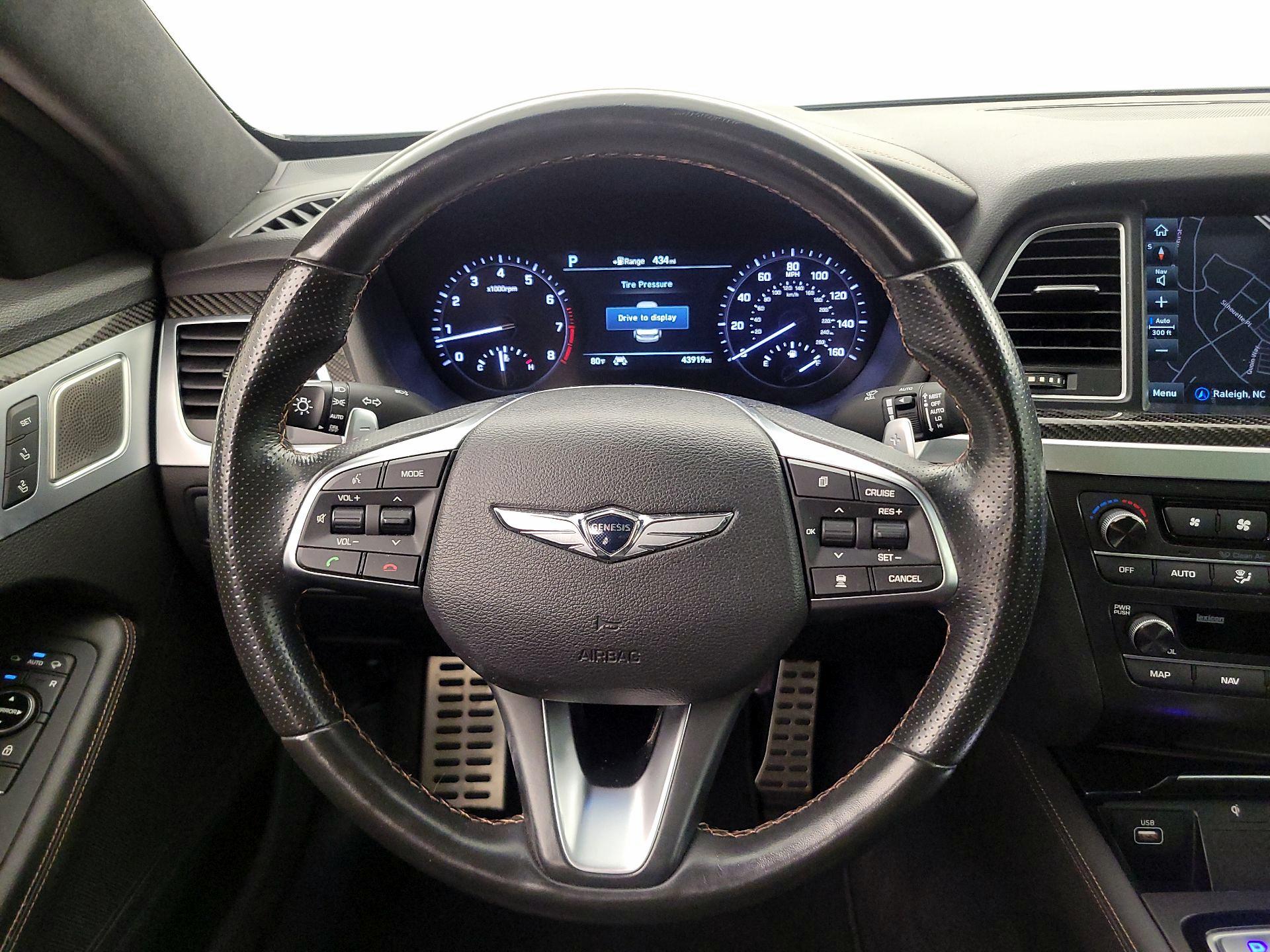 Thumbnail: 2020 Genesis G80 - 10