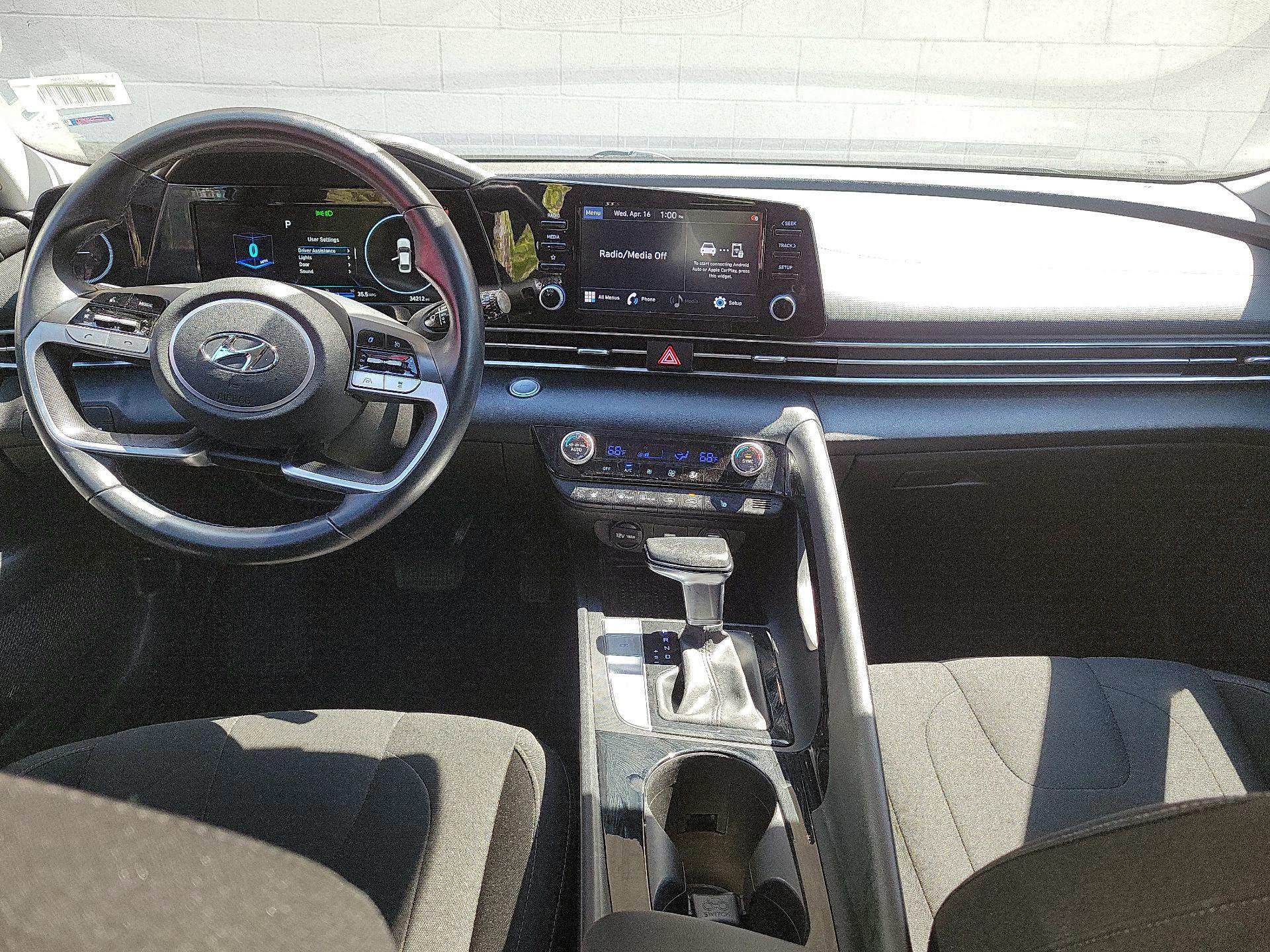 Thumbnail: 2021 Hyundai Elantra - 9