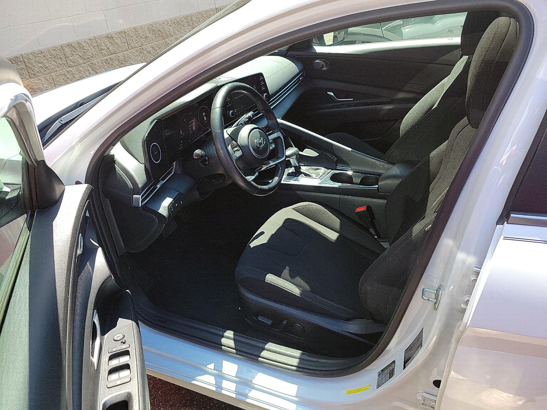 Thumbnail: 2021 Hyundai Elantra - 11