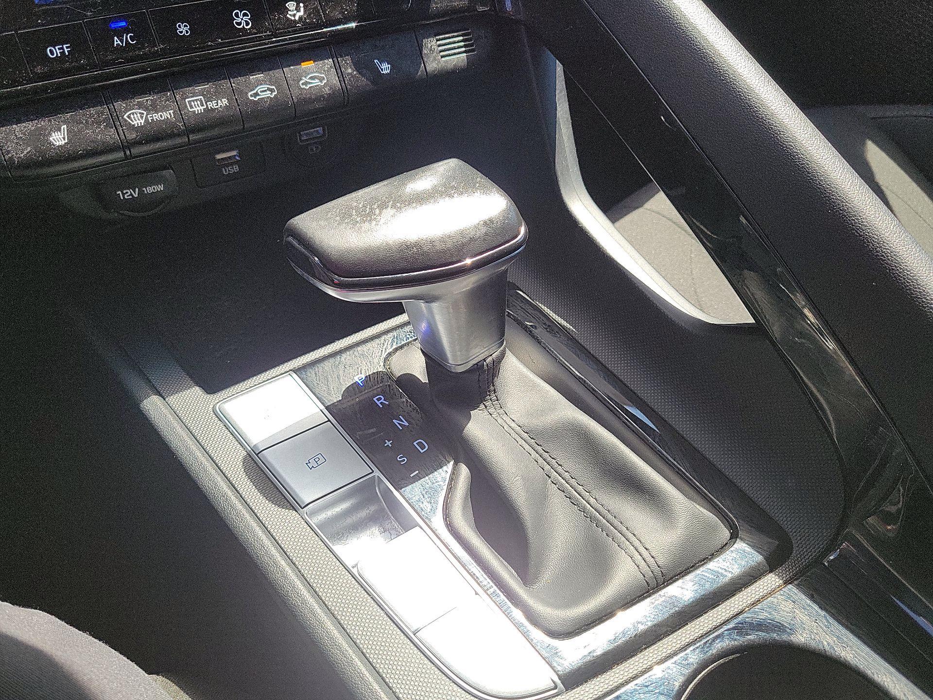 Thumbnail: 2021 Hyundai Elantra - 17