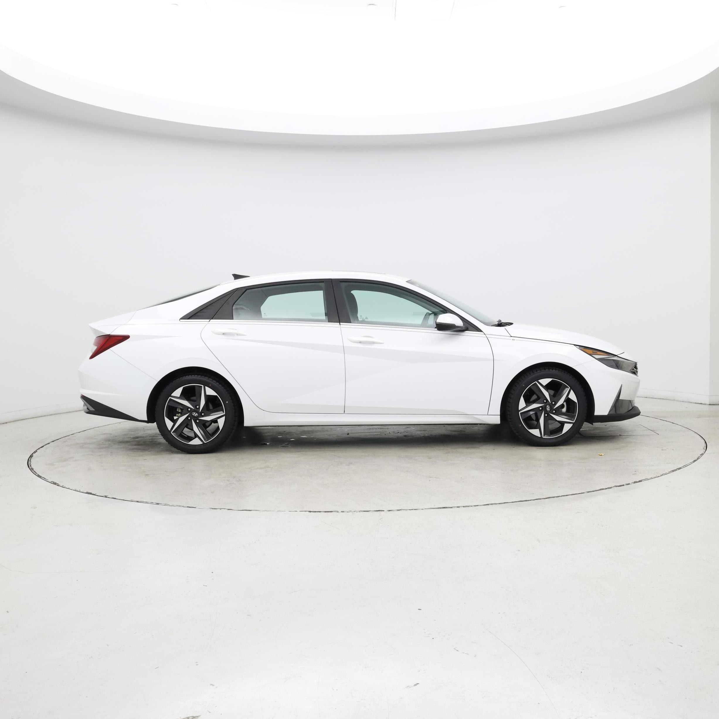 Thumbnail: 2021 Hyundai Elantra - 7