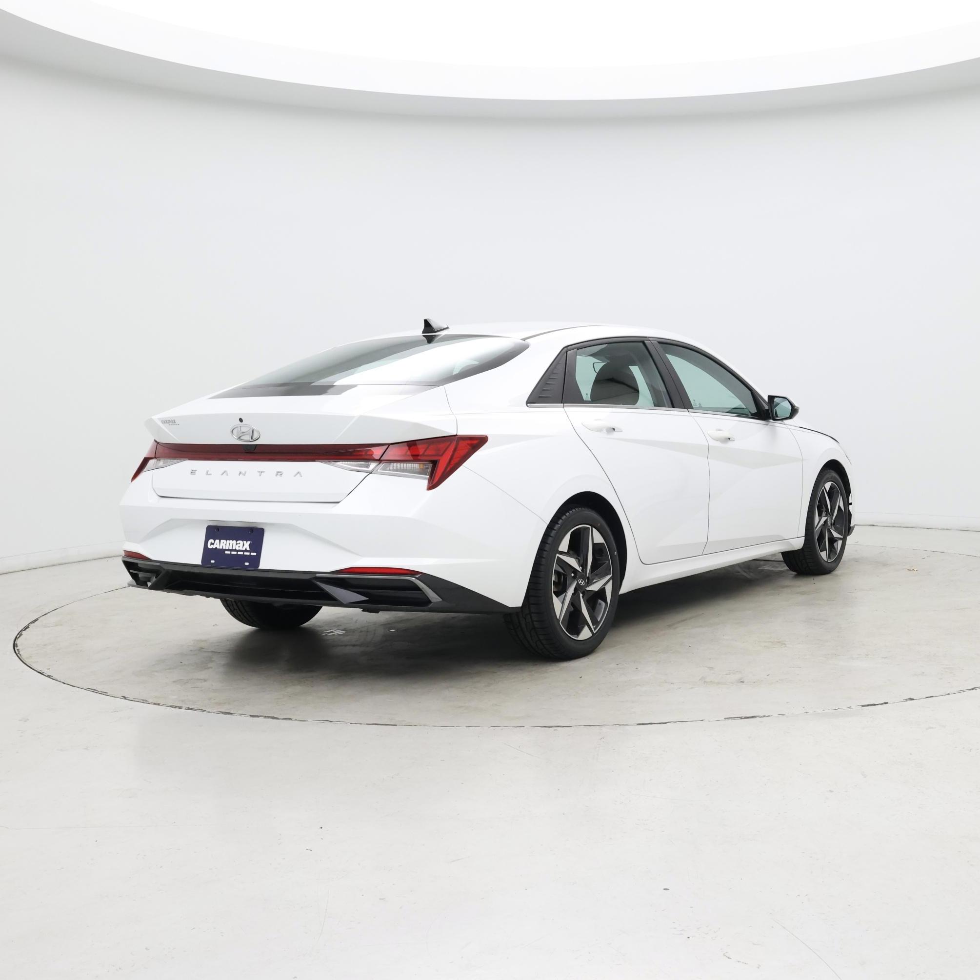 Thumbnail: 2021 Hyundai Elantra - 8