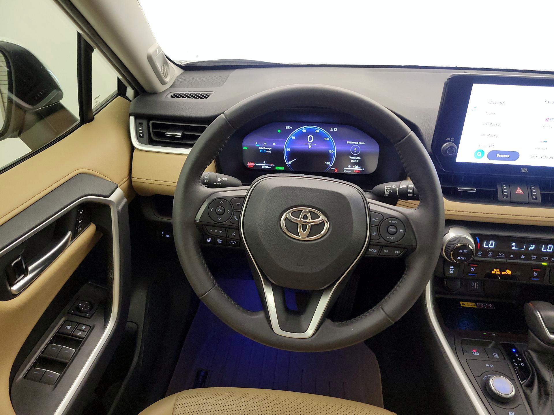 Thumbnail: 2023 Toyota RAV4 - 10