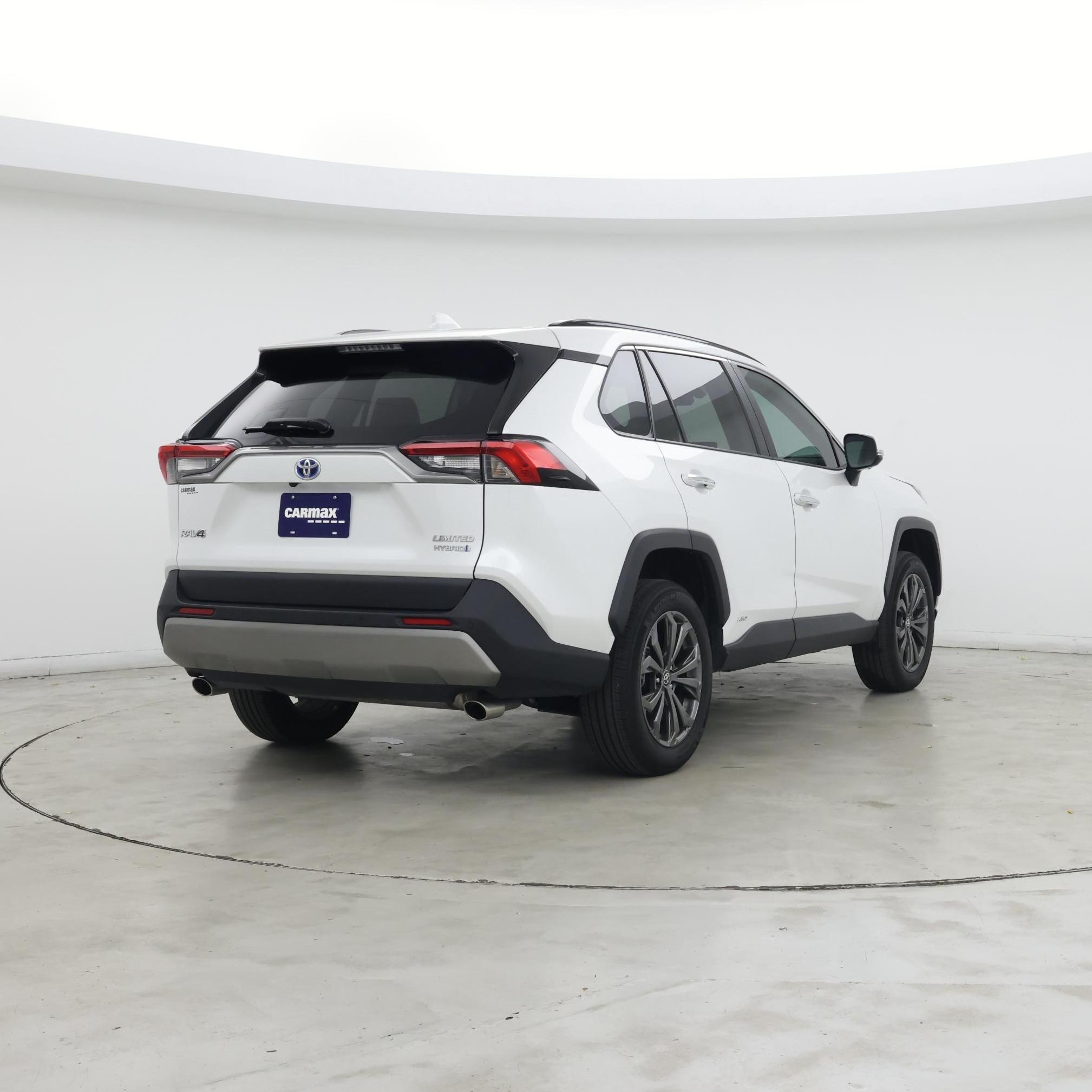 Thumbnail: 2023 Toyota RAV4 - 8