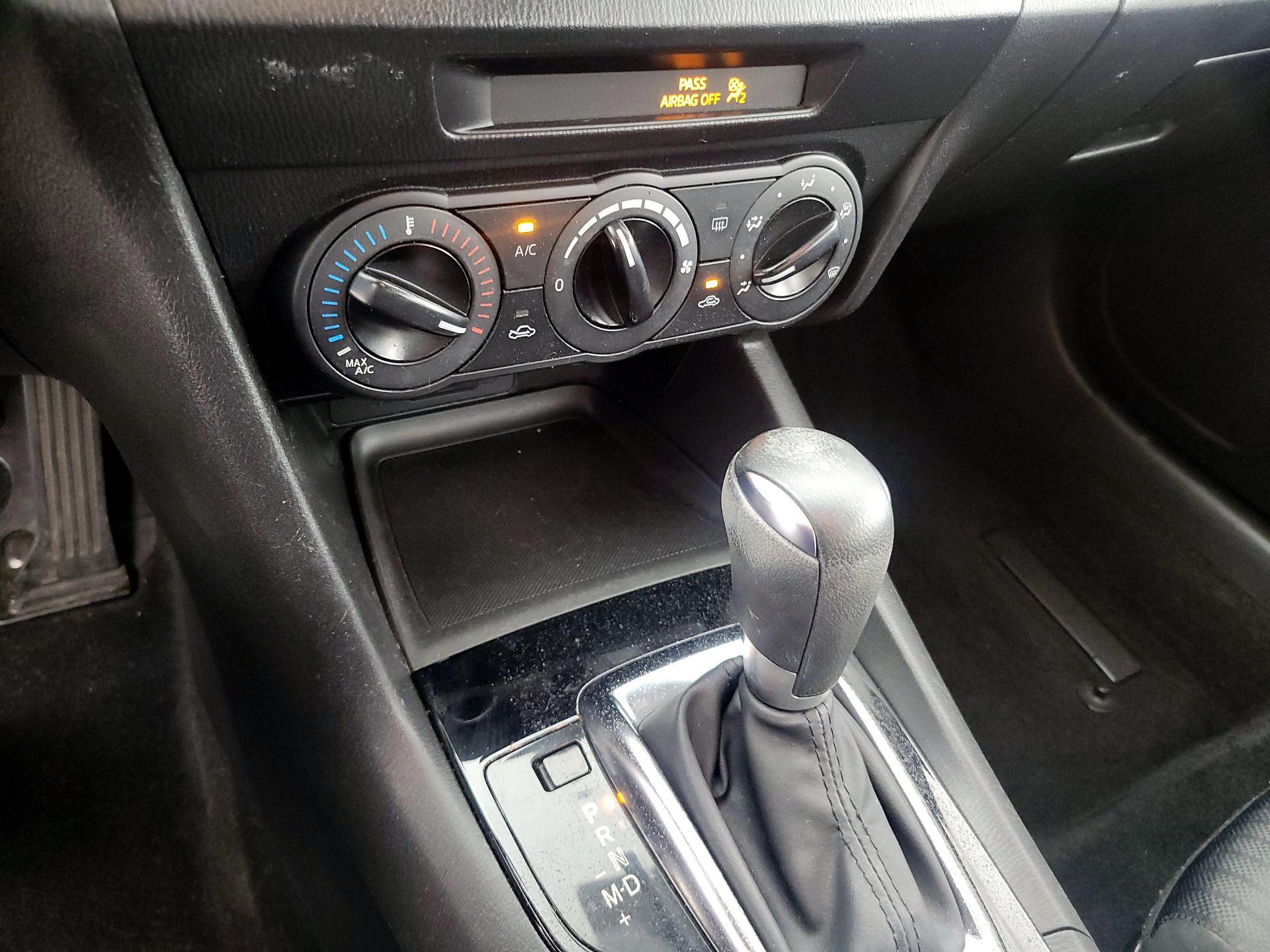 Thumbnail: 2016 Mazda Mazda3 - 17