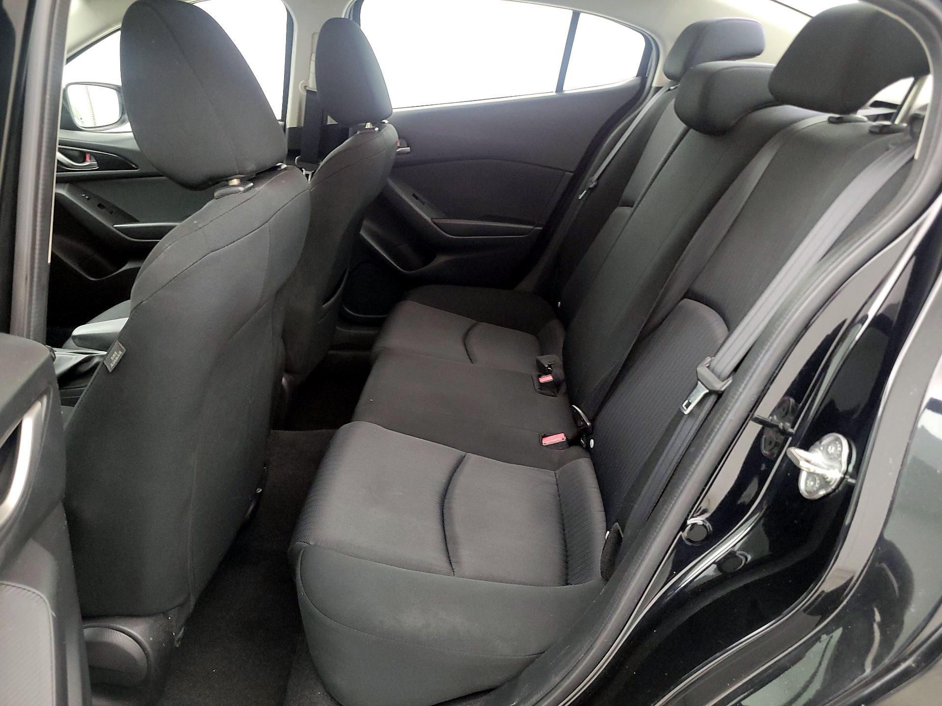 Thumbnail: 2016 Mazda Mazda3 - 20