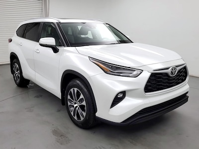 2025 Toyota Highlander XLE -
                Fayetteville, NC