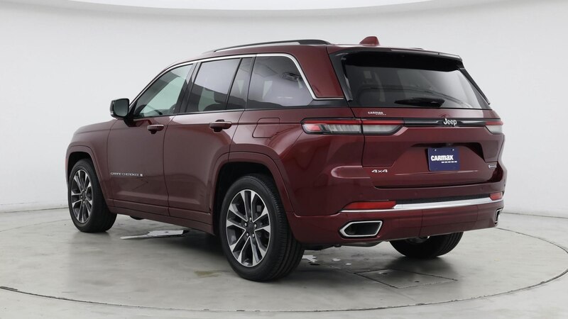 2023 Jeep Grand Cherokee Overland 2