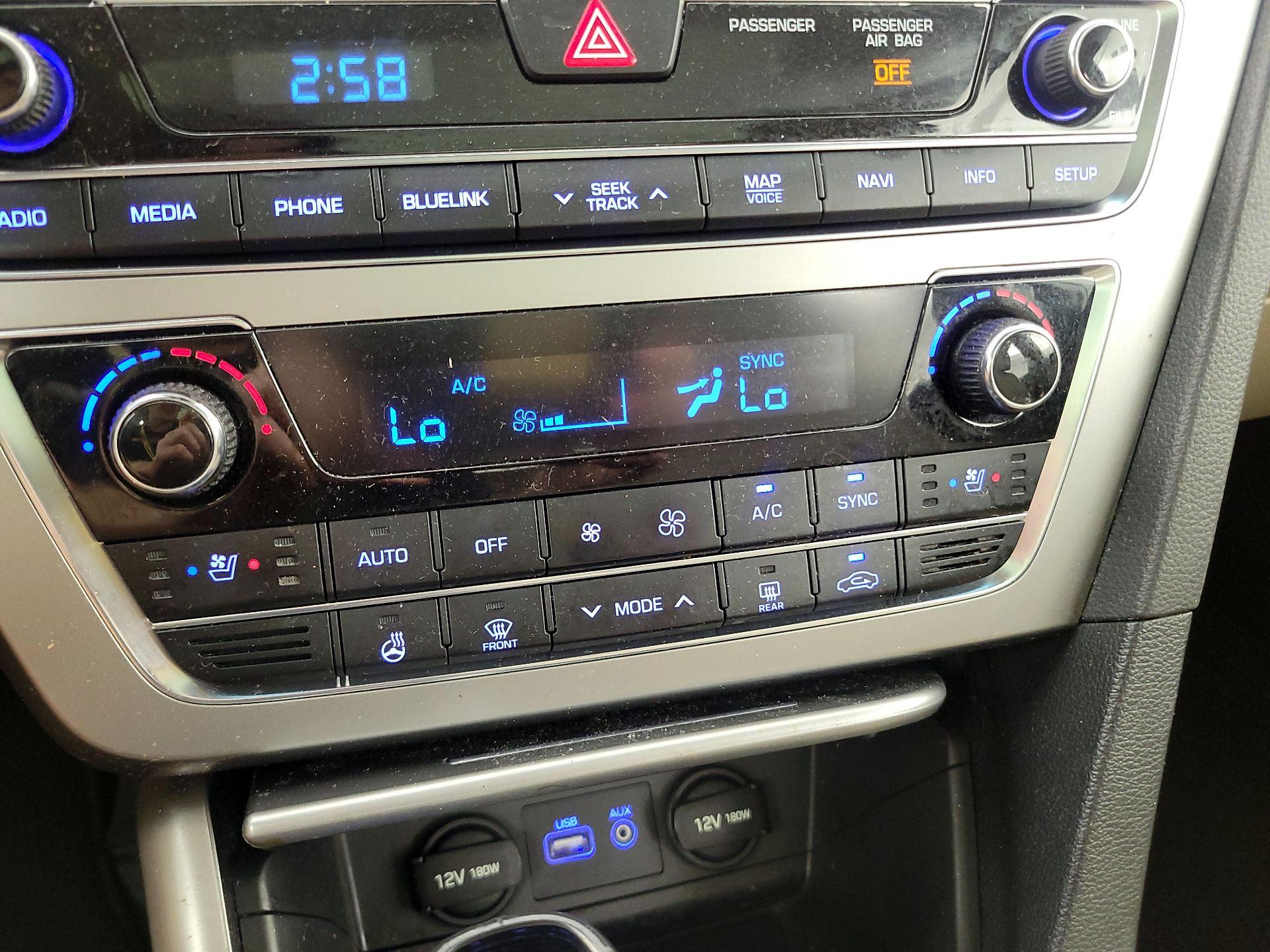 Thumbnail: 2015 Hyundai Sonata - 17