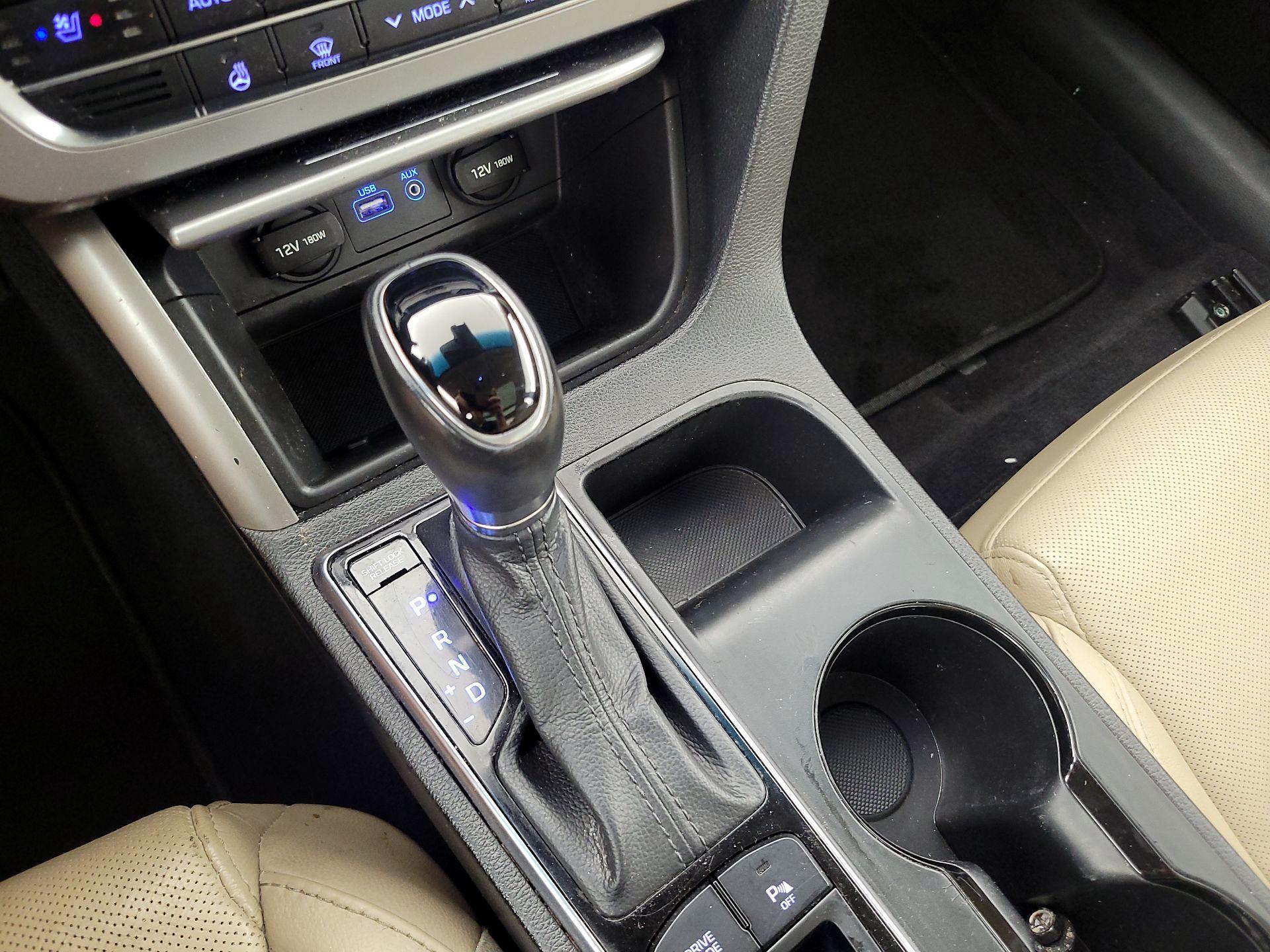 Thumbnail: 2015 Hyundai Sonata - 18