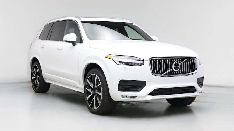 2022 Volvo XC90 T6 Momentum Hero Image