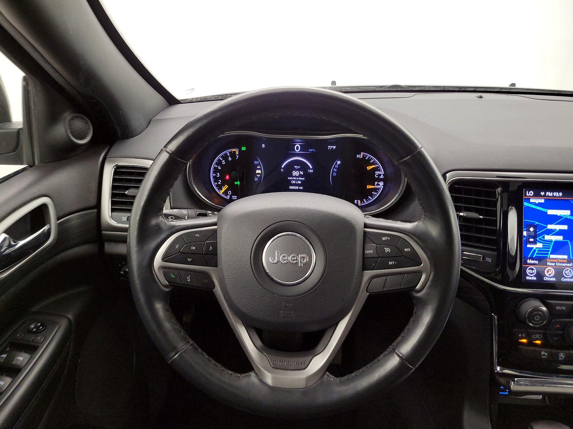Thumbnail: 2020 Jeep Grand Cherokee - 10