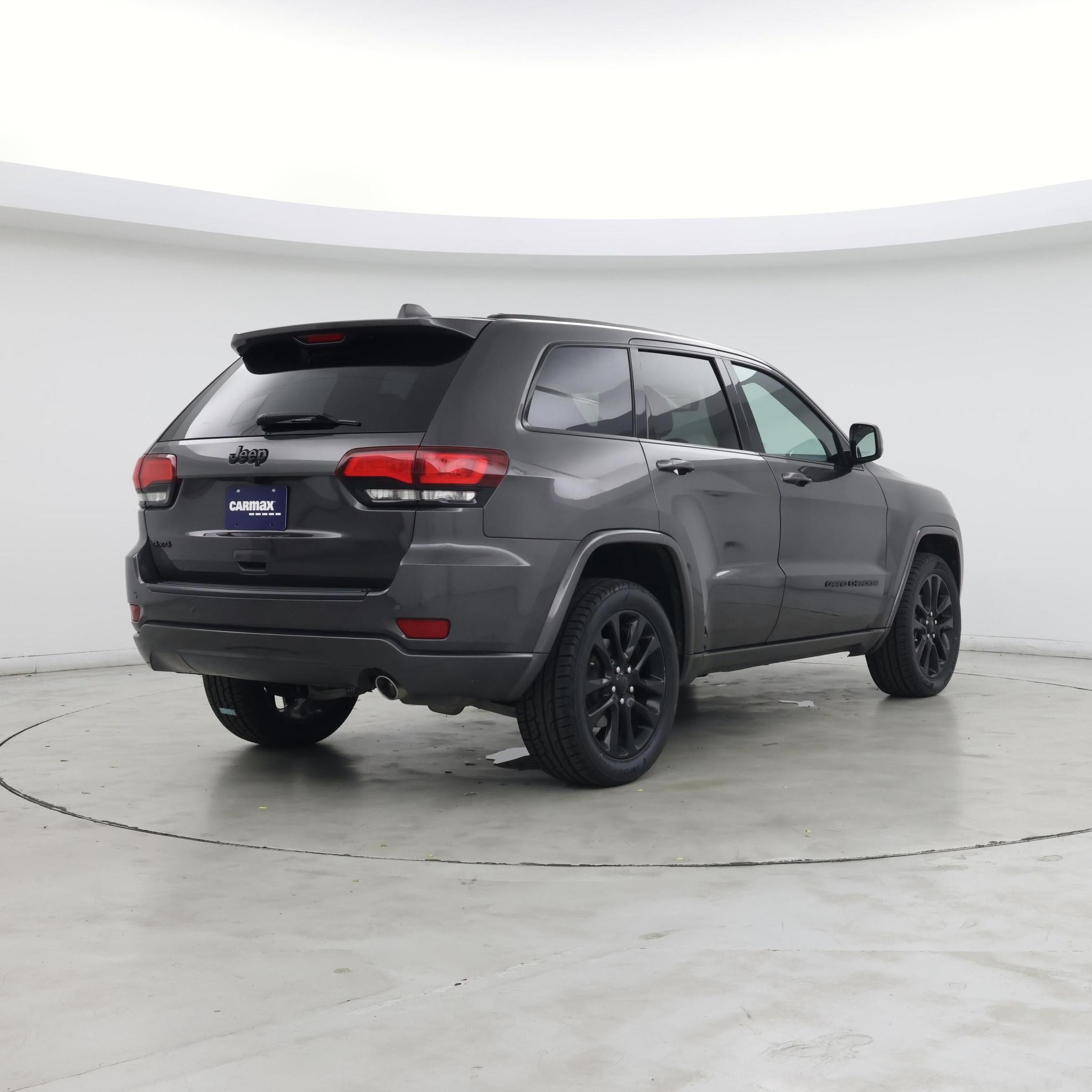 Thumbnail: 2020 Jeep Grand Cherokee - 8