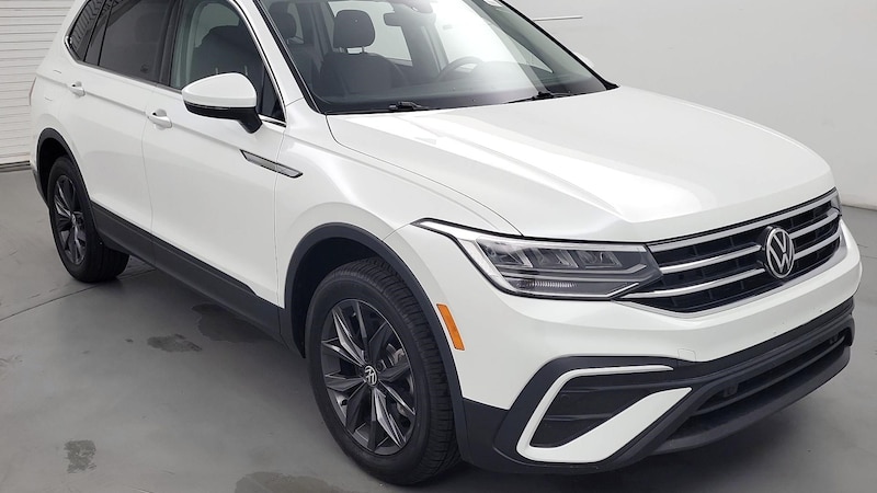 2023 Volkswagen Tiguan SE Hero Image
