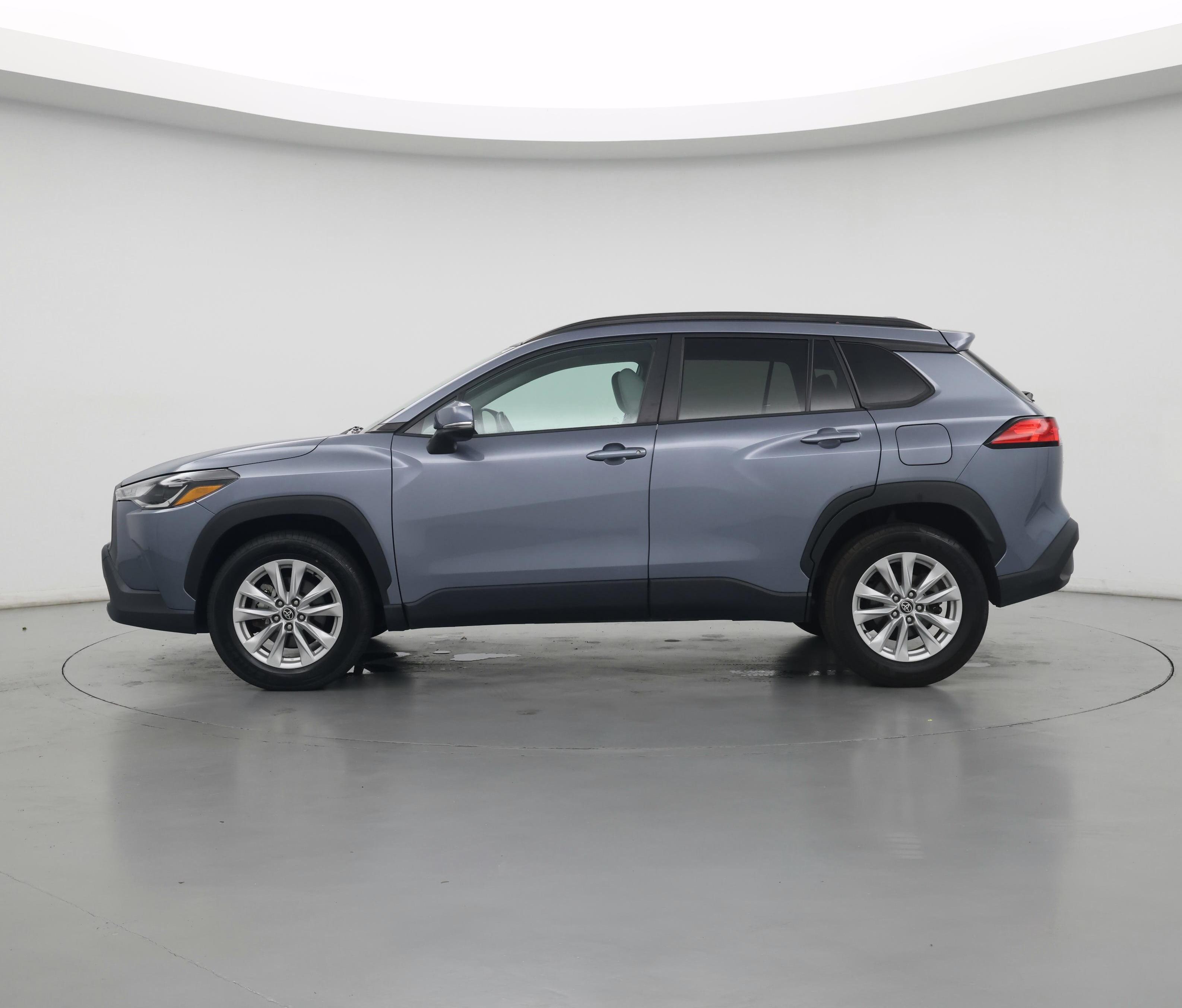 Thumbnail: 2022 Toyota Corolla Cross - 3