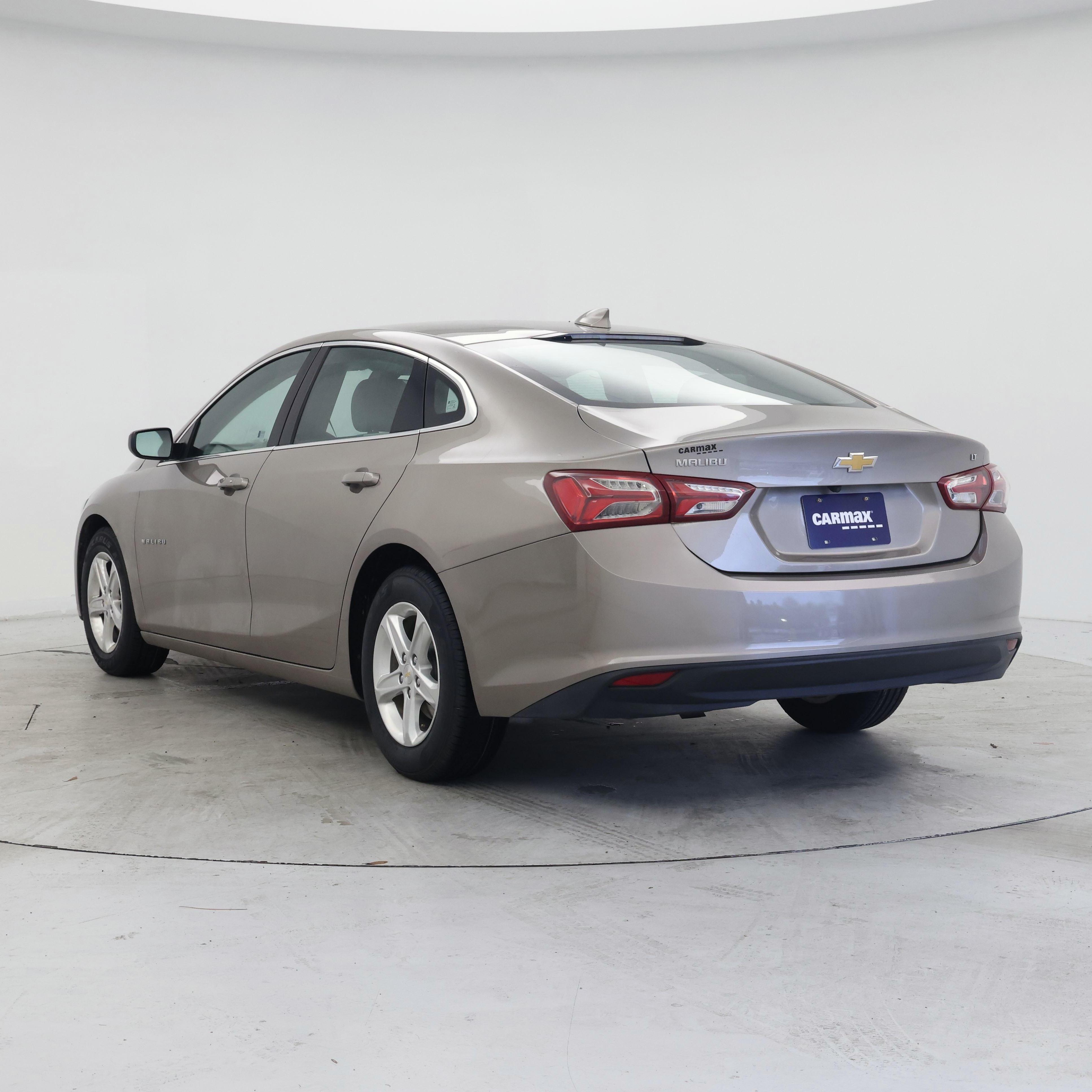 Thumbnail: 2022 Chevrolet Malibu - 2