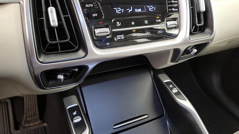 2021 Kia Sorento EX 16
