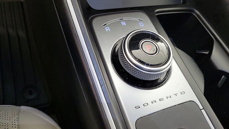 2021 Kia Sorento EX 17